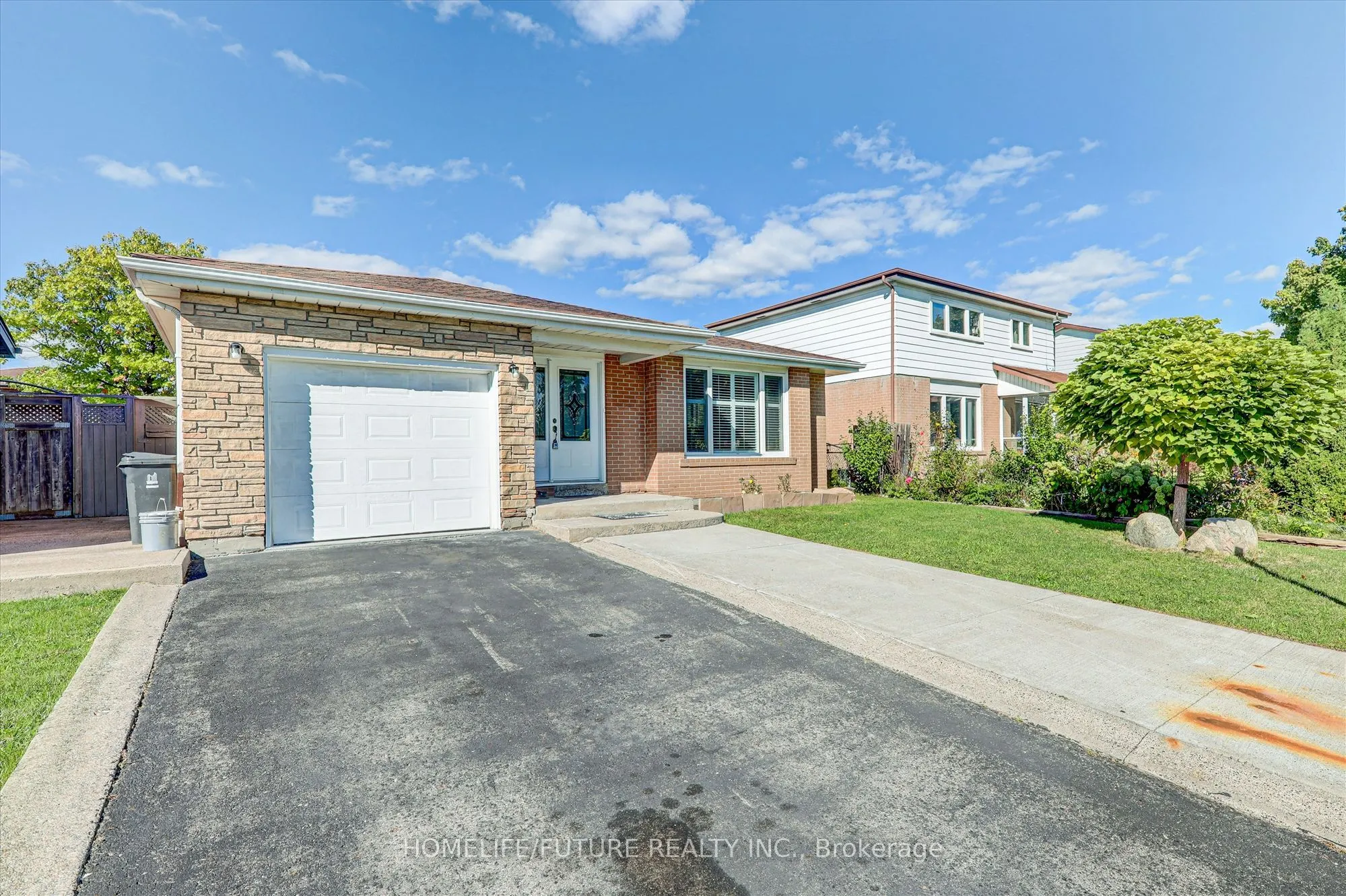 43 Tamarisk Drive, #Main