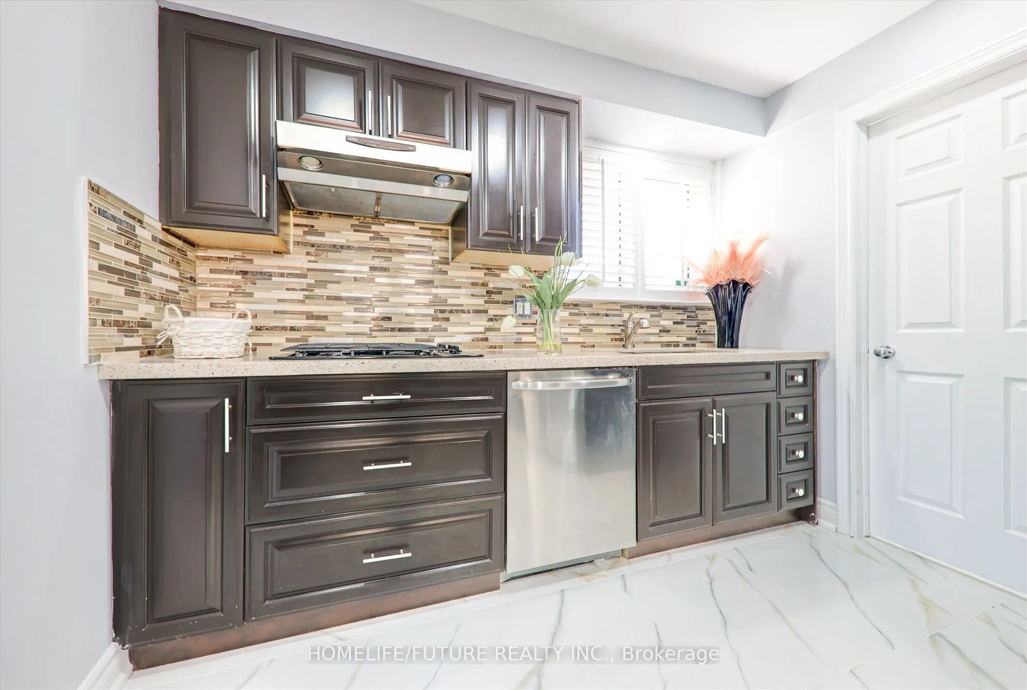 43 Tamarisk Drive, #Main