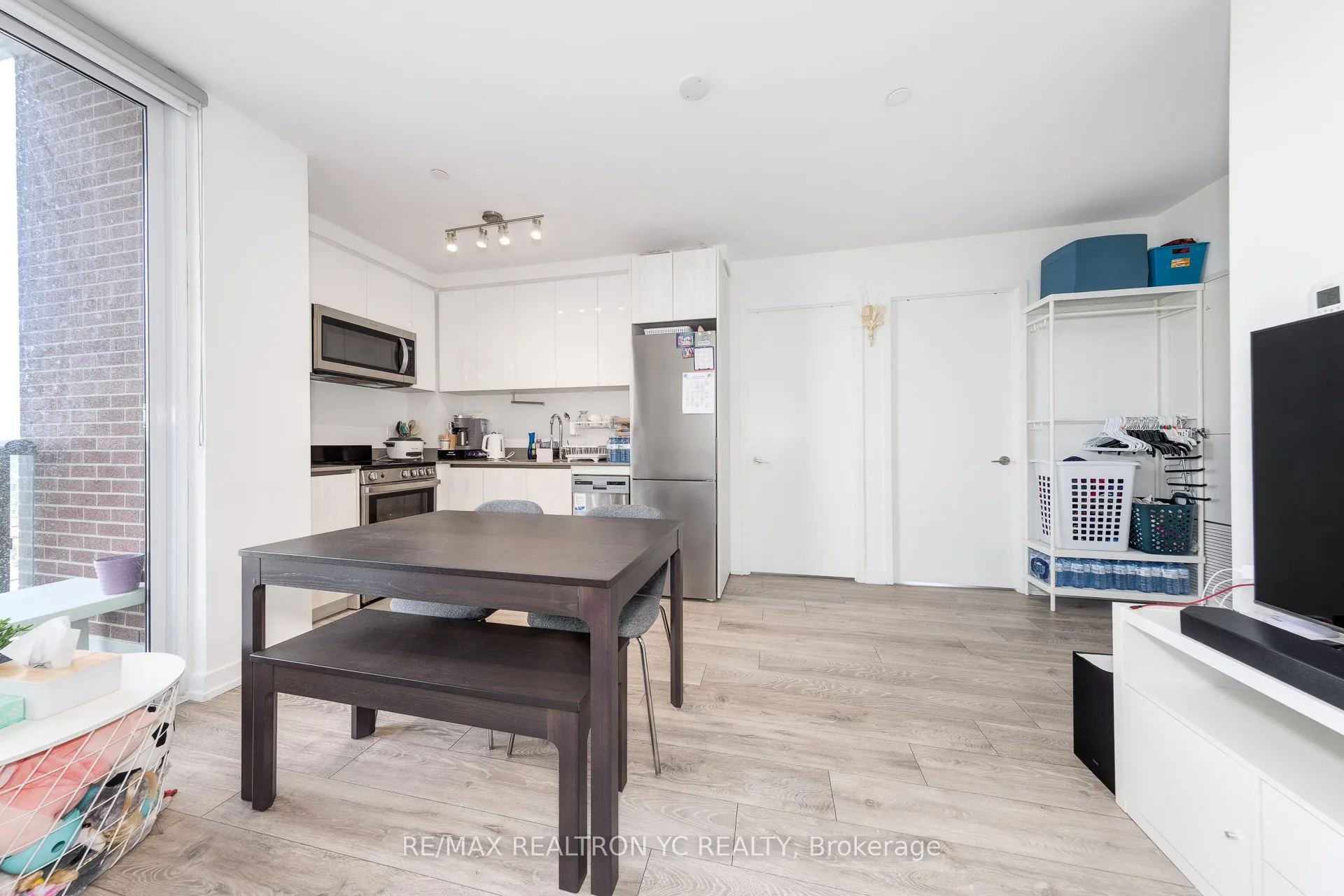 3100 Keele Street, #803