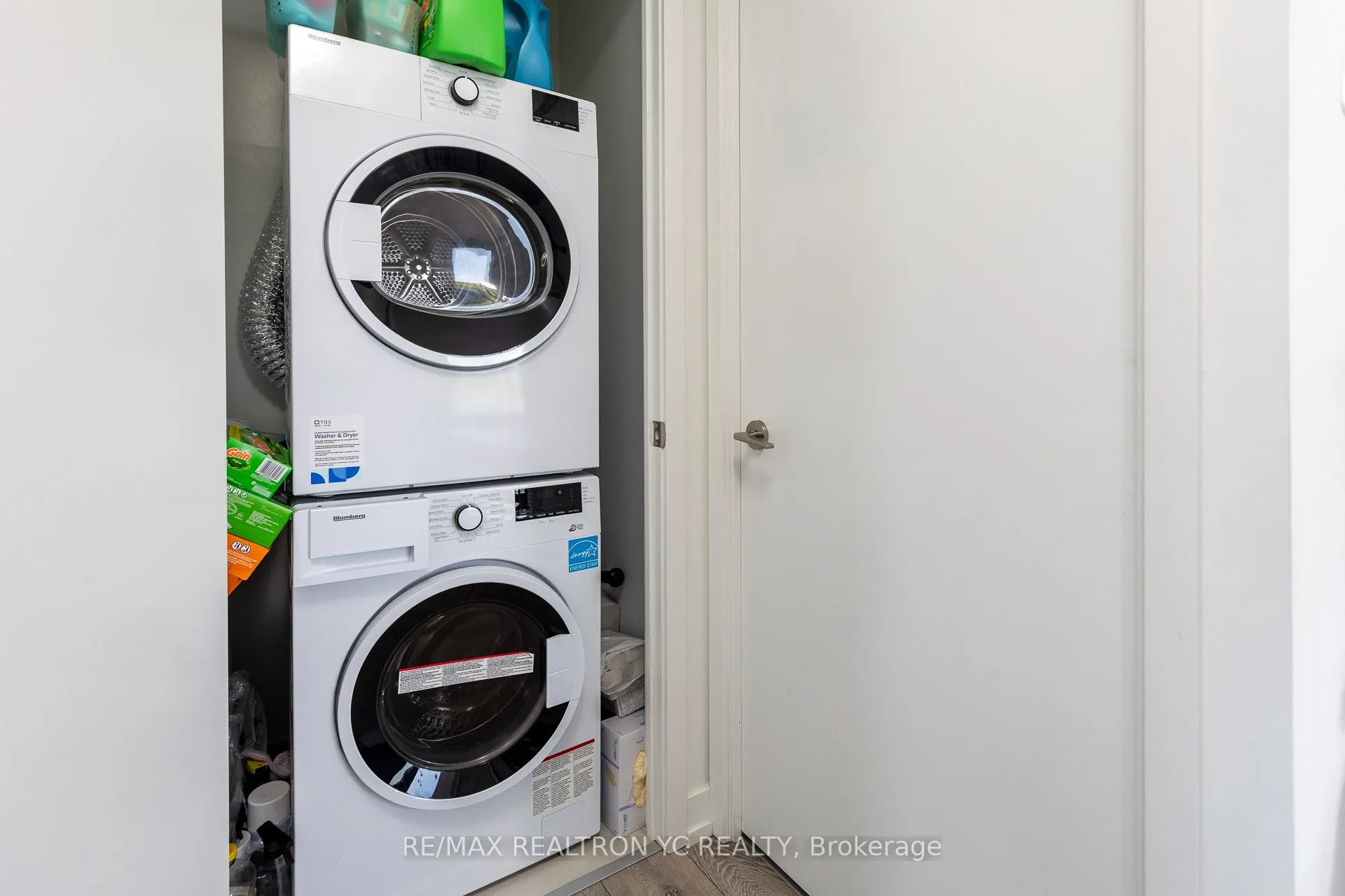 3100 Keele Street, #803