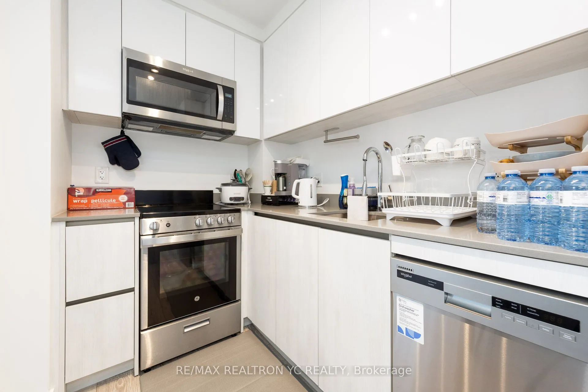 3100 Keele Street, #803