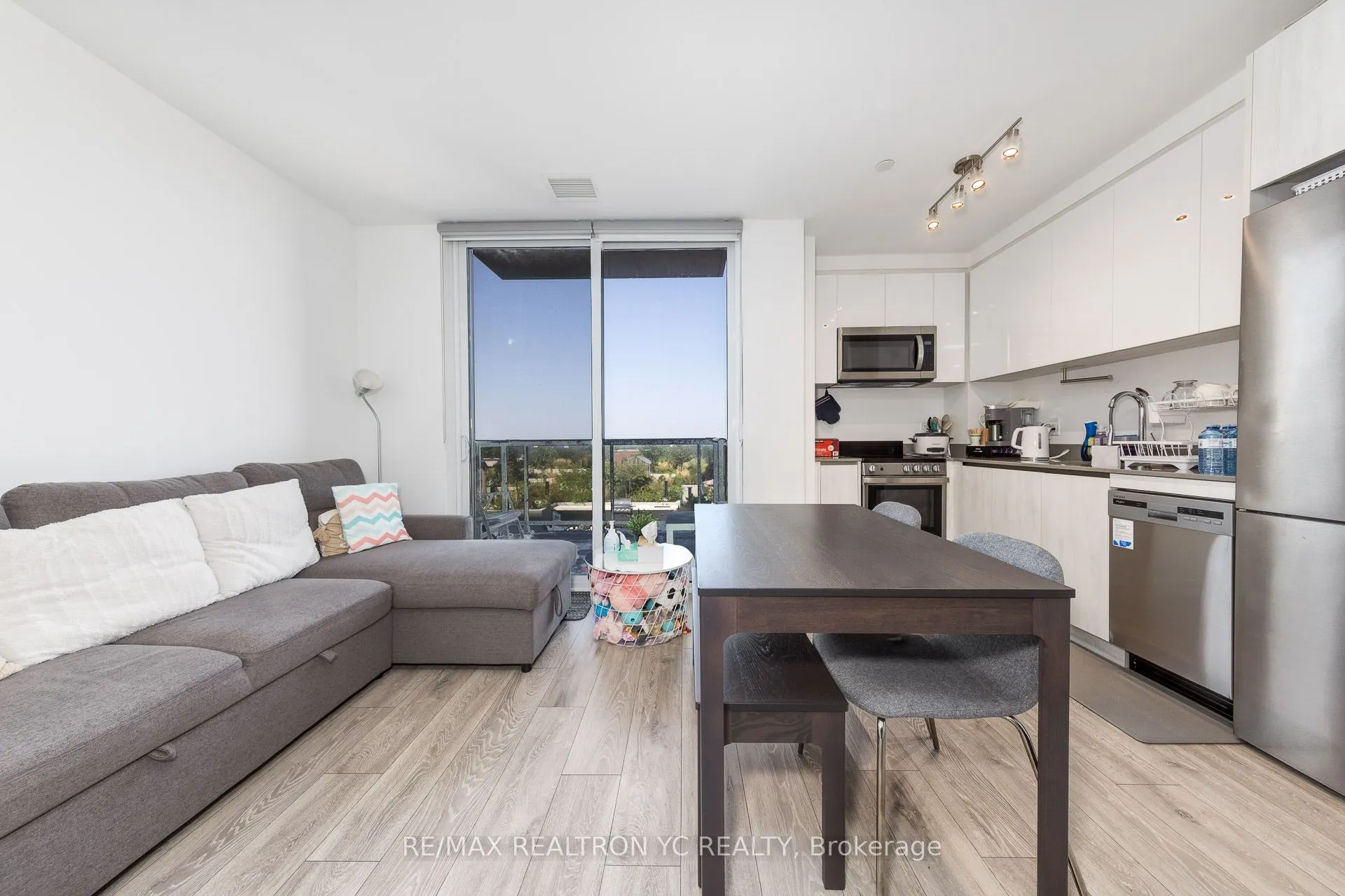 3100 Keele Street, #803