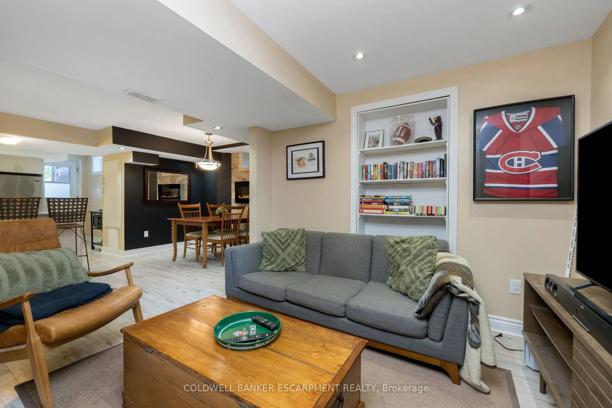 256 Landsborough Avenue