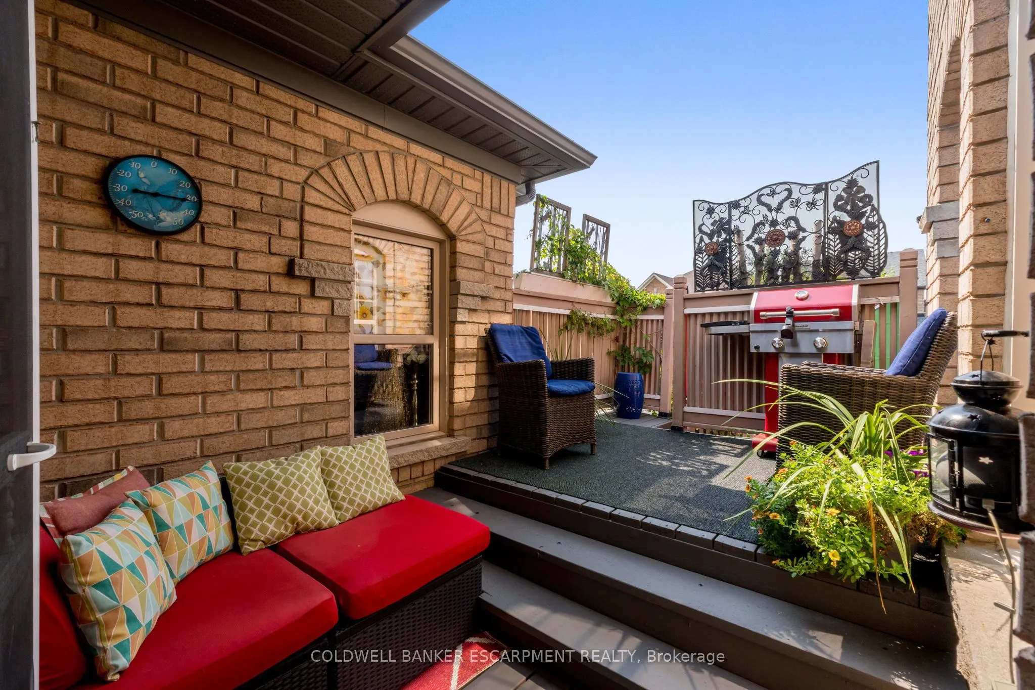 256 Landsborough Avenue