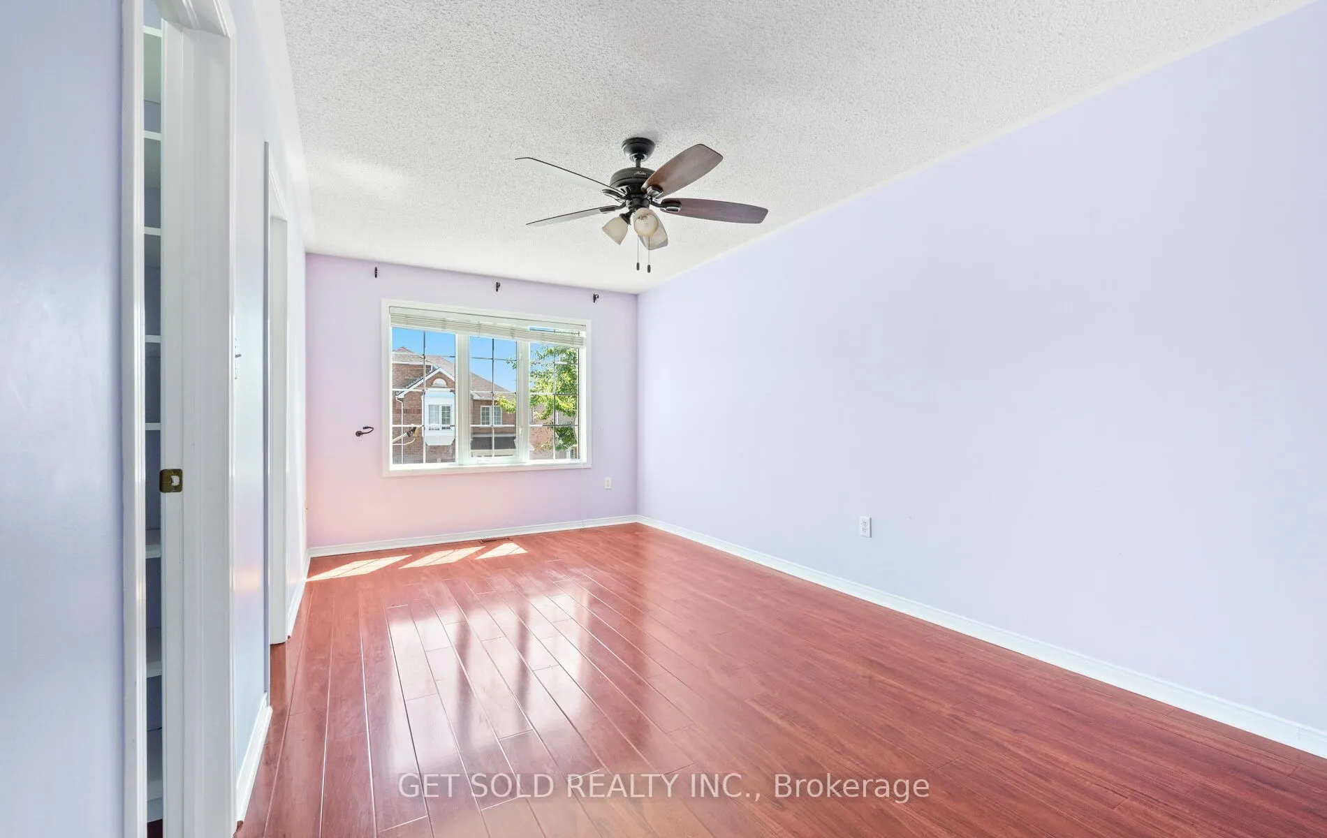 16 Mare Crescent