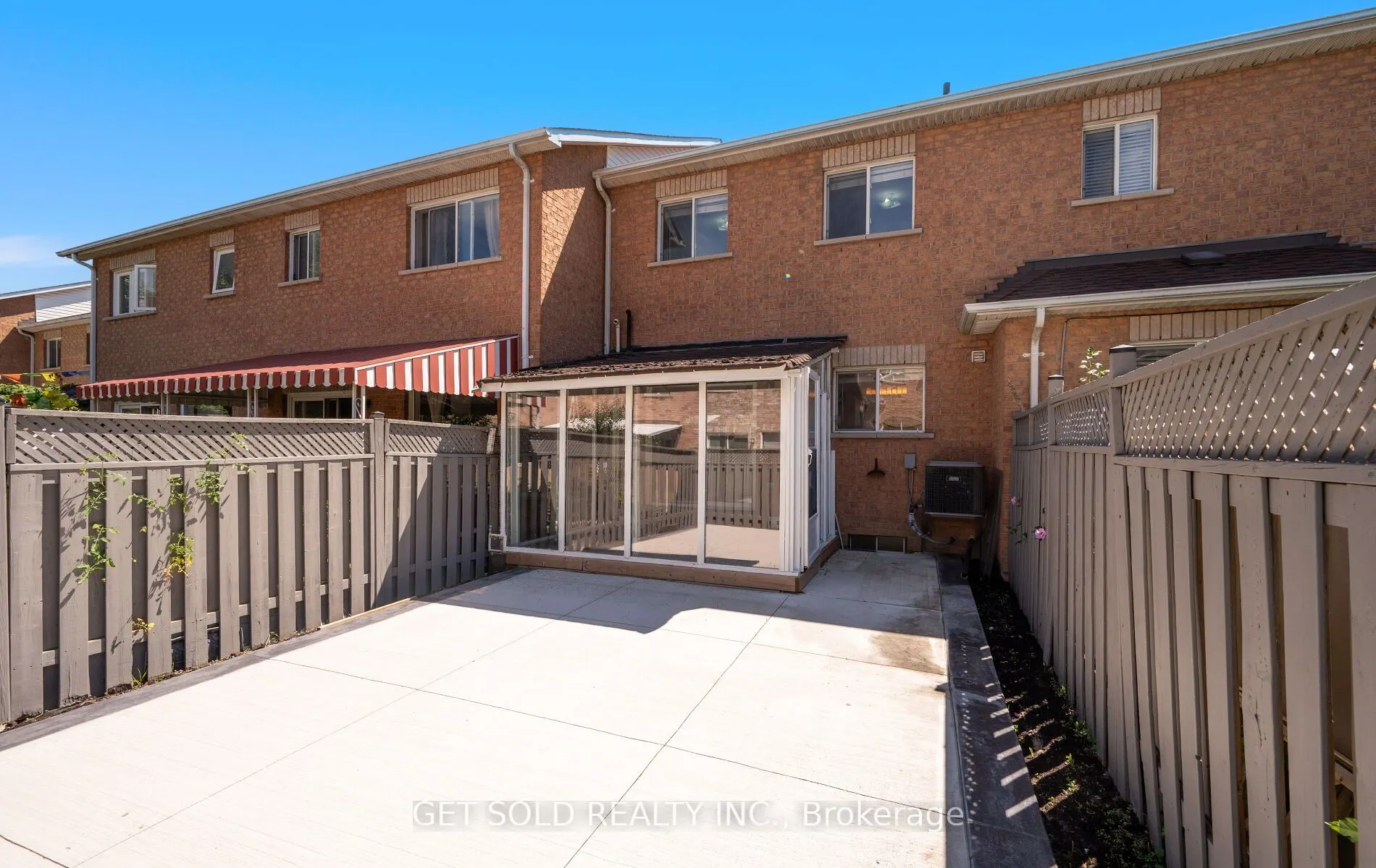 16 Mare Crescent