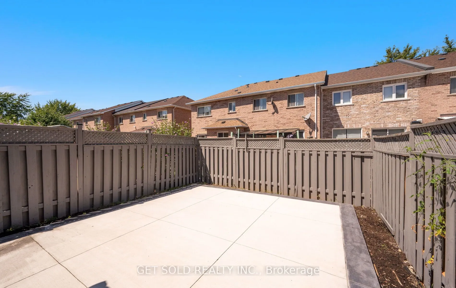 16 Mare Crescent
