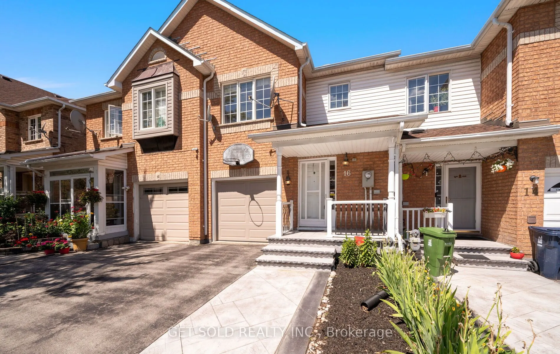 16 Mare Crescent