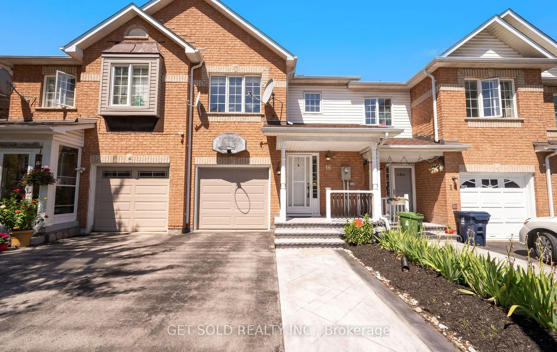 16 Mare Crescent