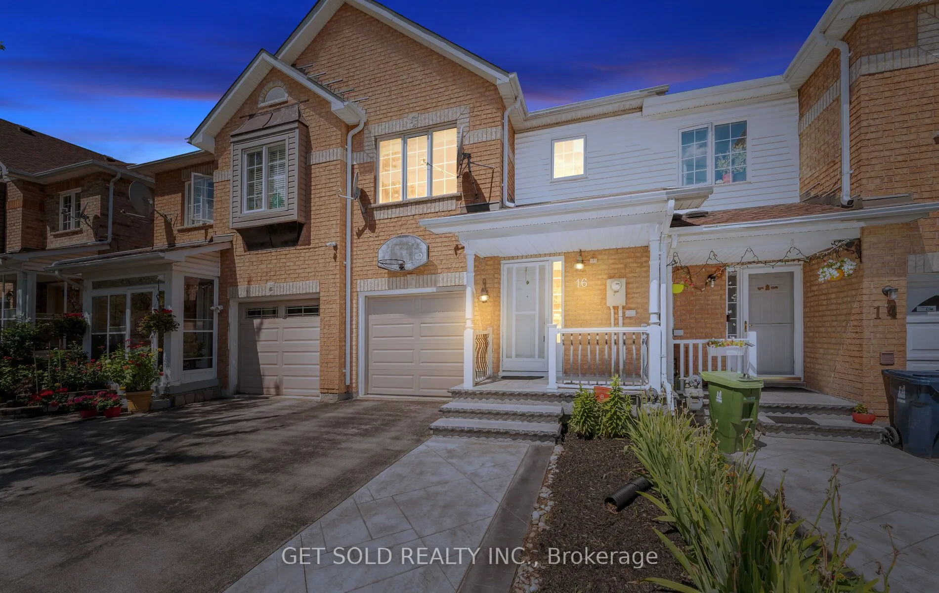 16 Mare Crescent