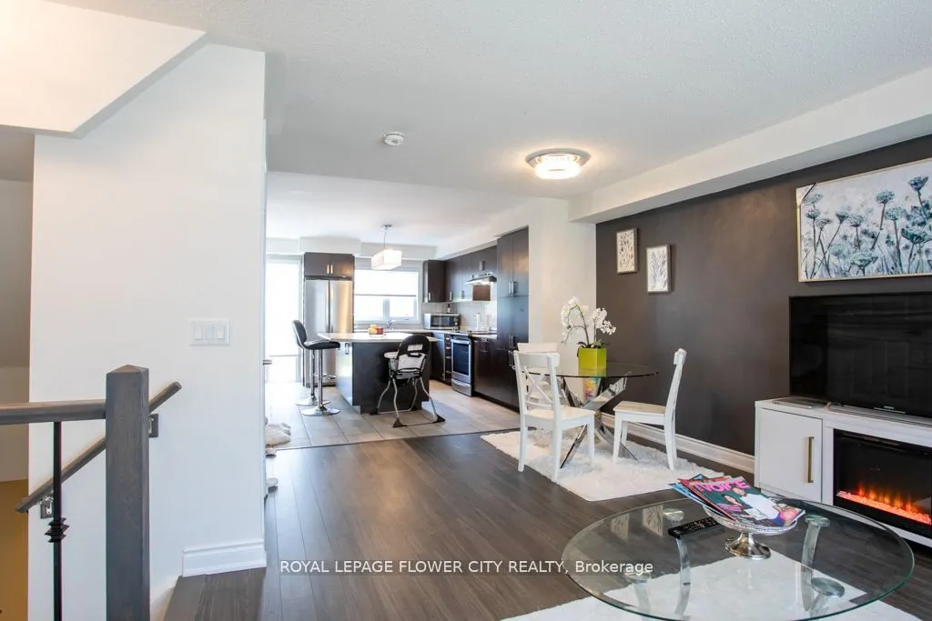 1 Beckenrose Court, #30
