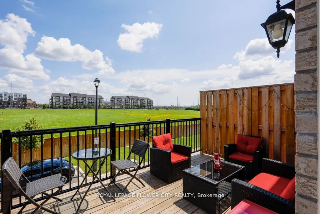 1 Beckenrose Court, #30