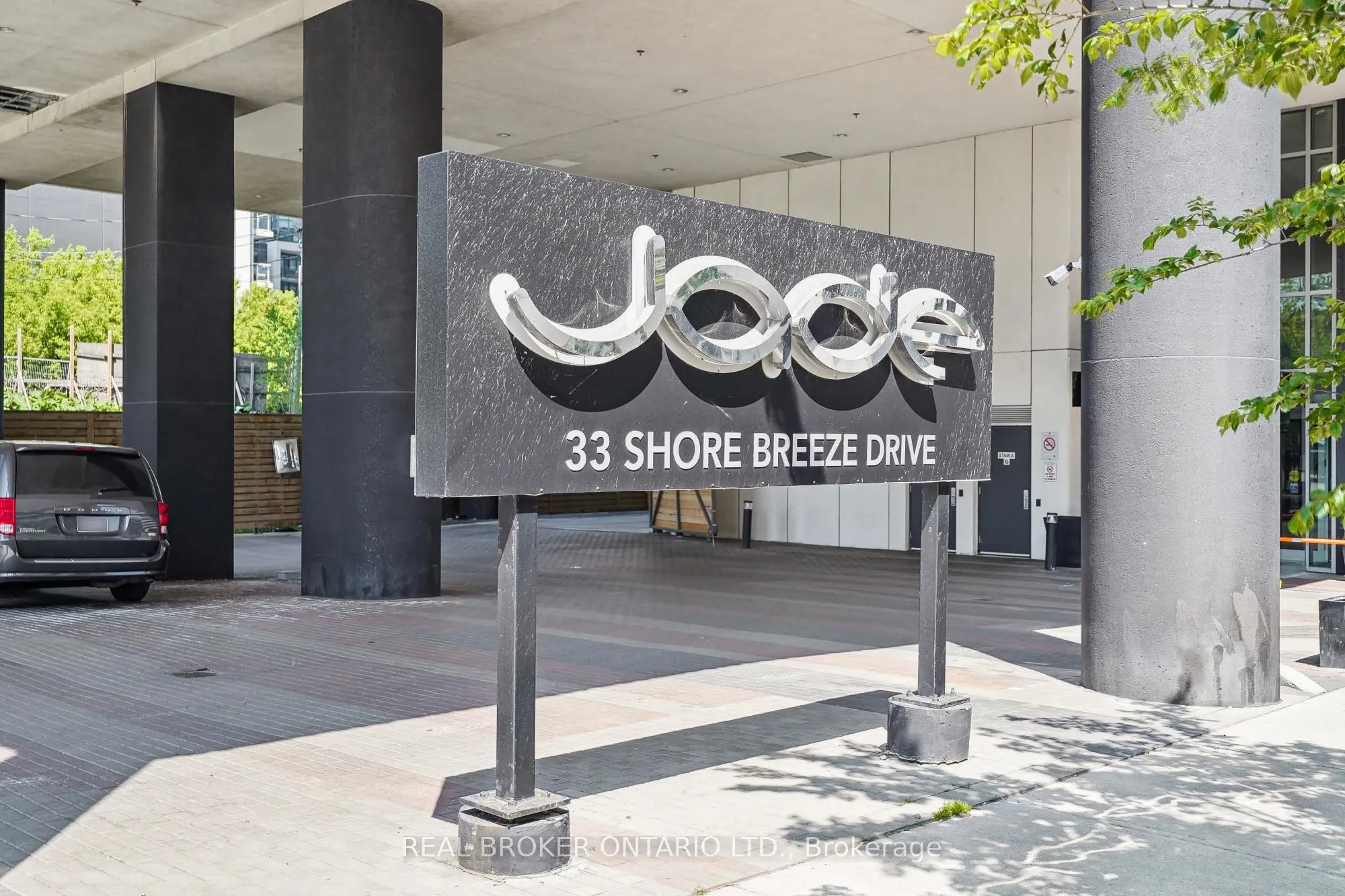 33 Shore Breeze Drive, #3704