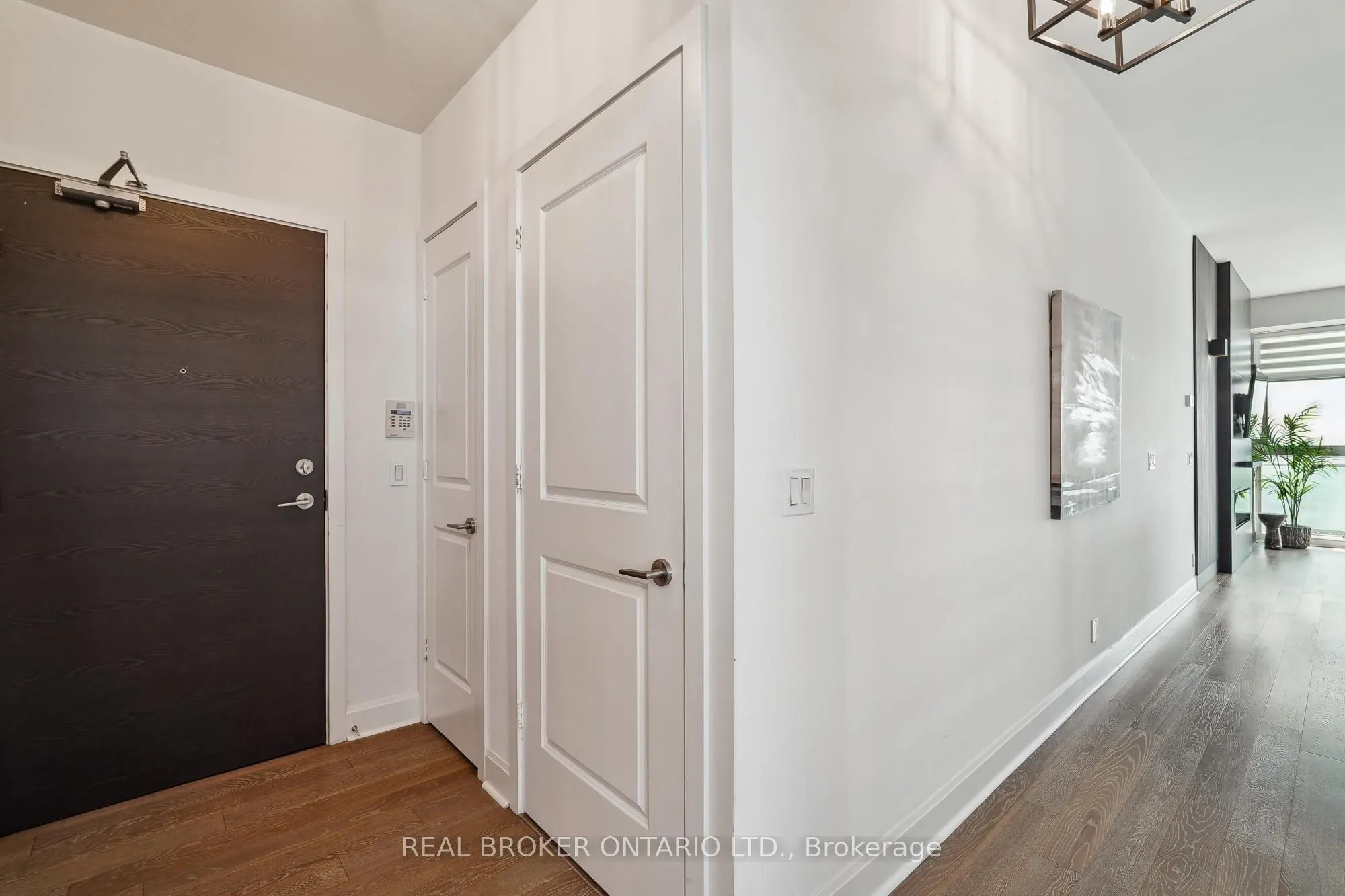 33 Shore Breeze Drive, #3704