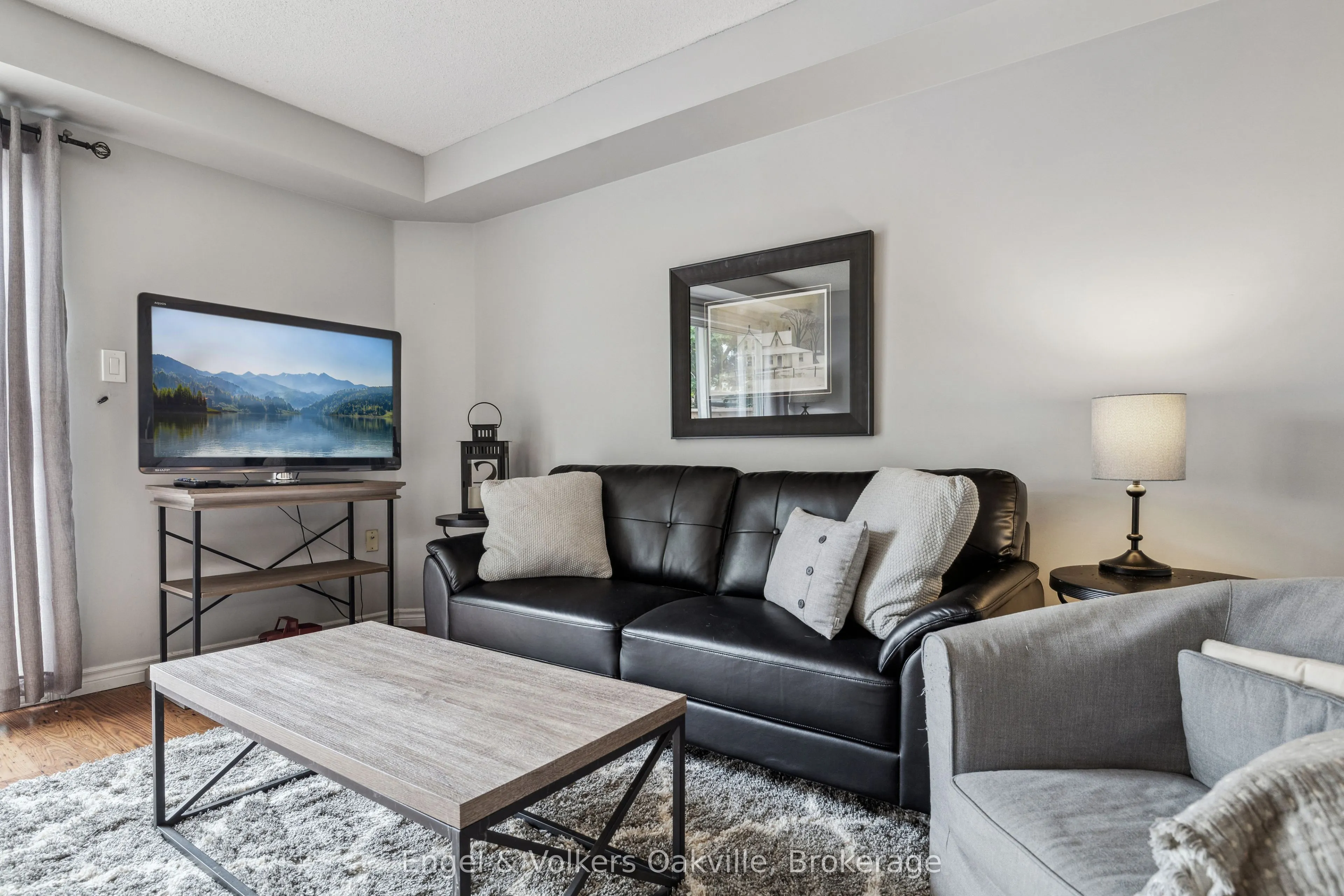 2015 Cleaver Avenue, #15