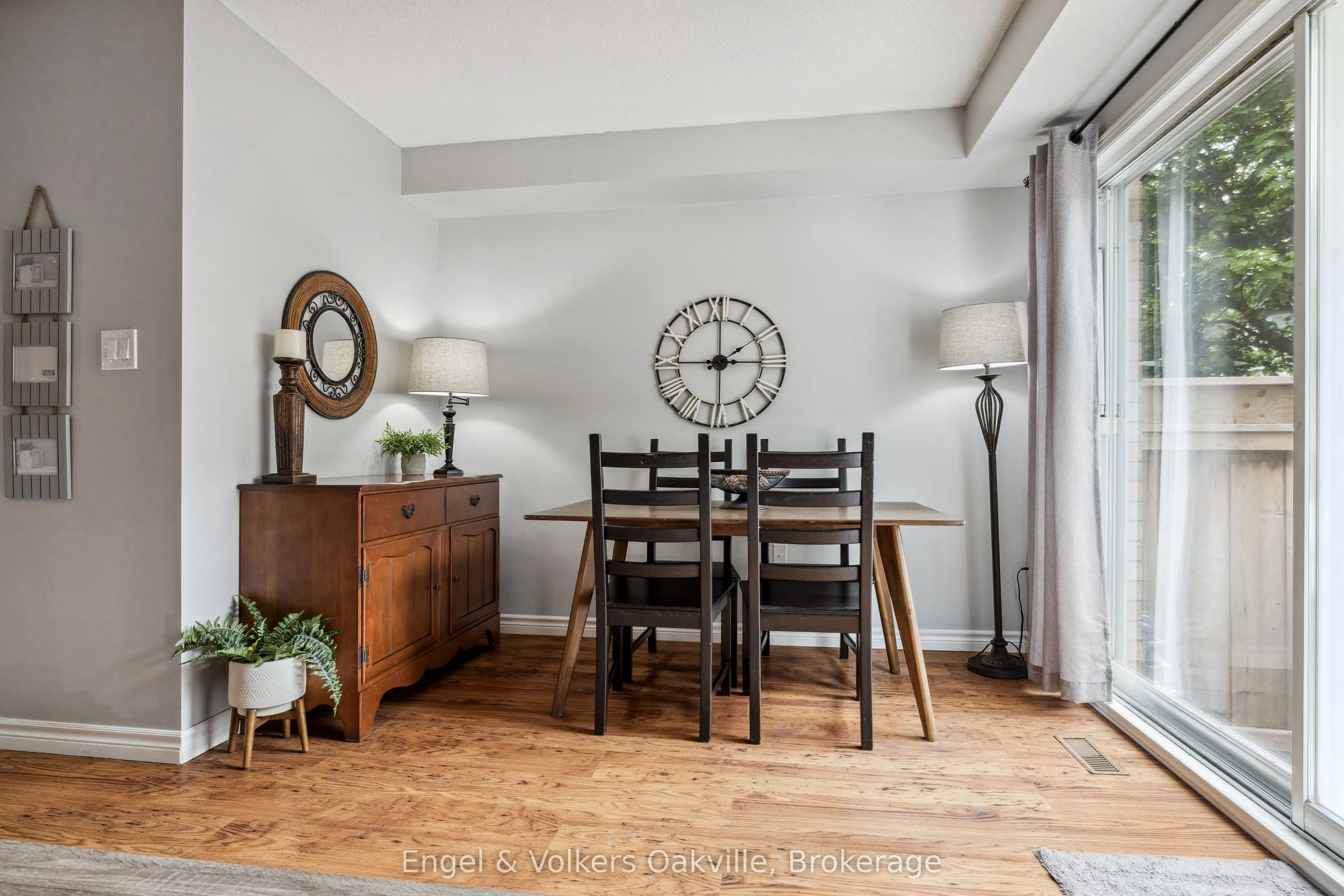 2015 Cleaver Avenue, #15