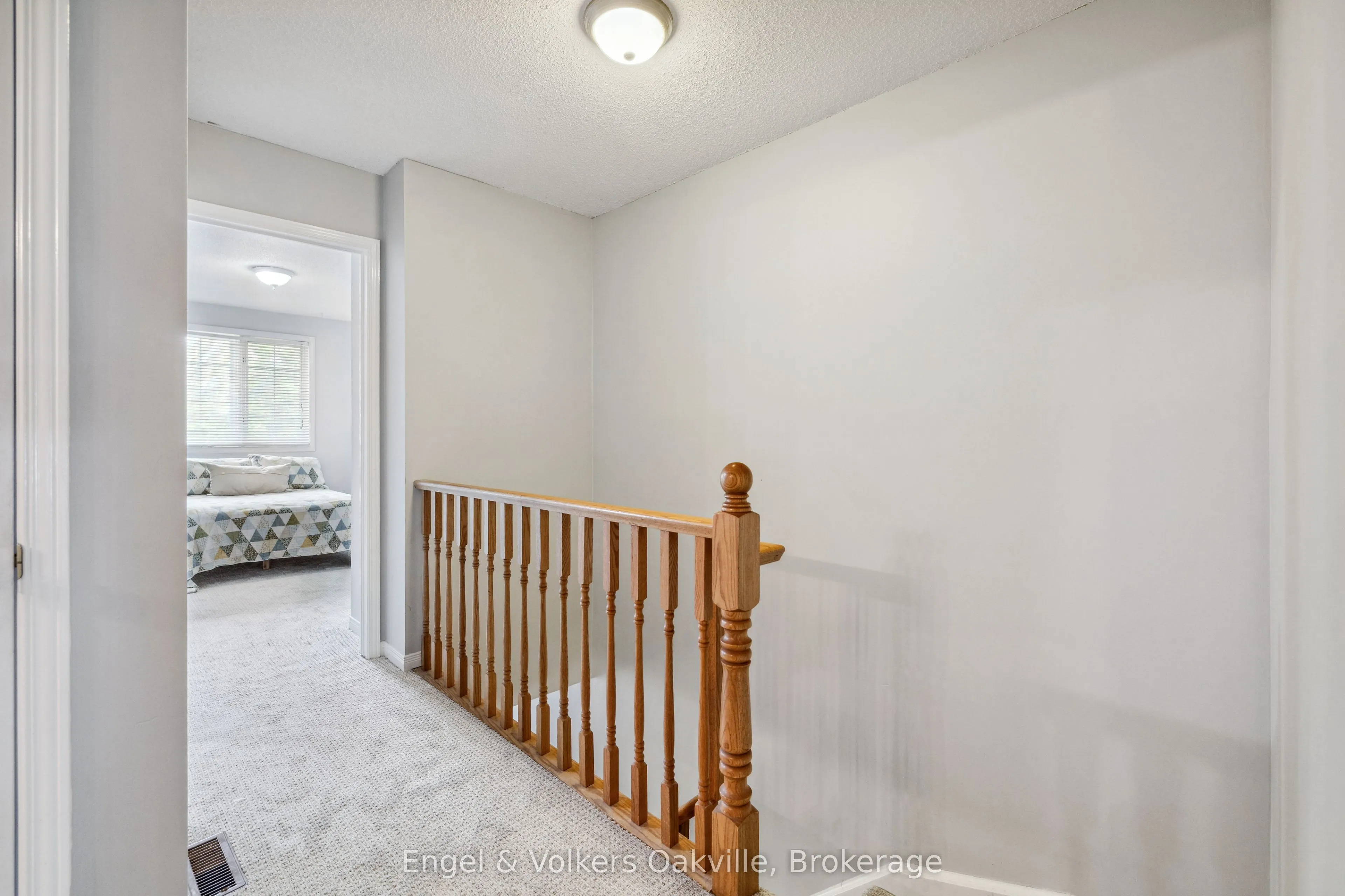 2015 Cleaver Avenue, #15