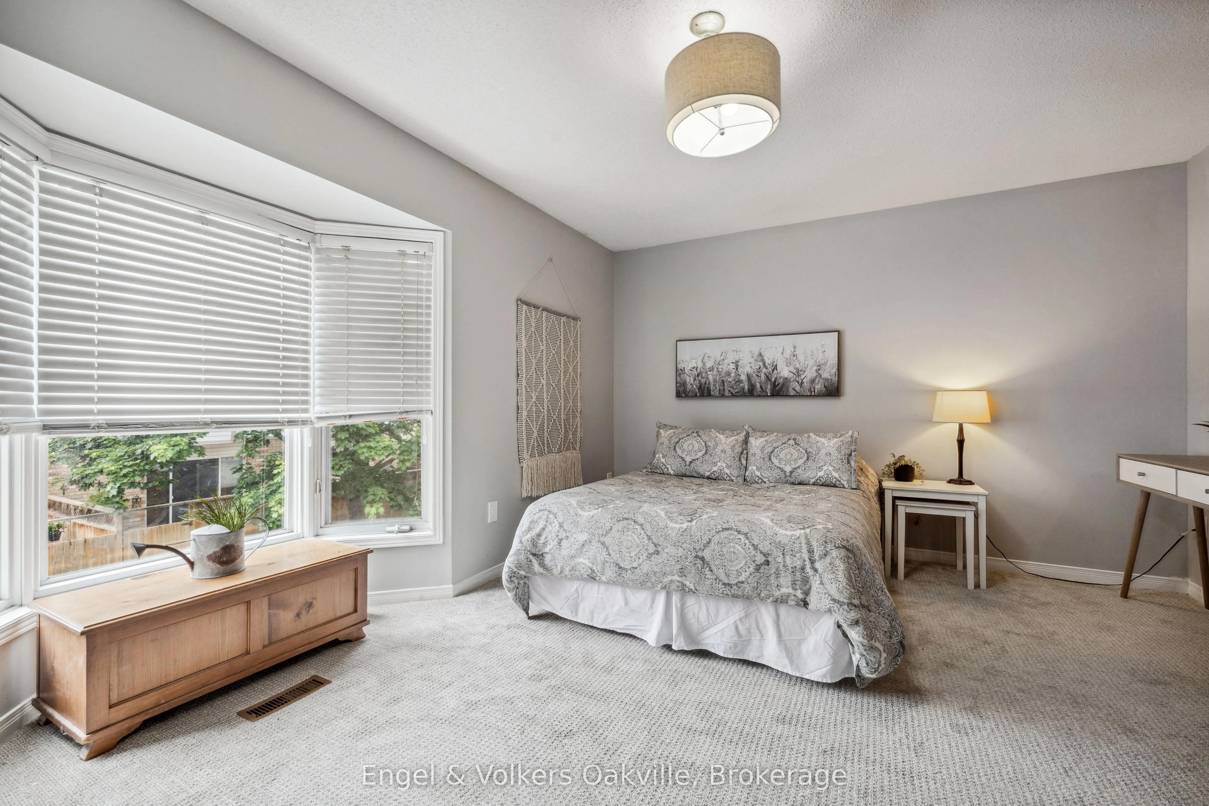 2015 Cleaver Avenue, #15
