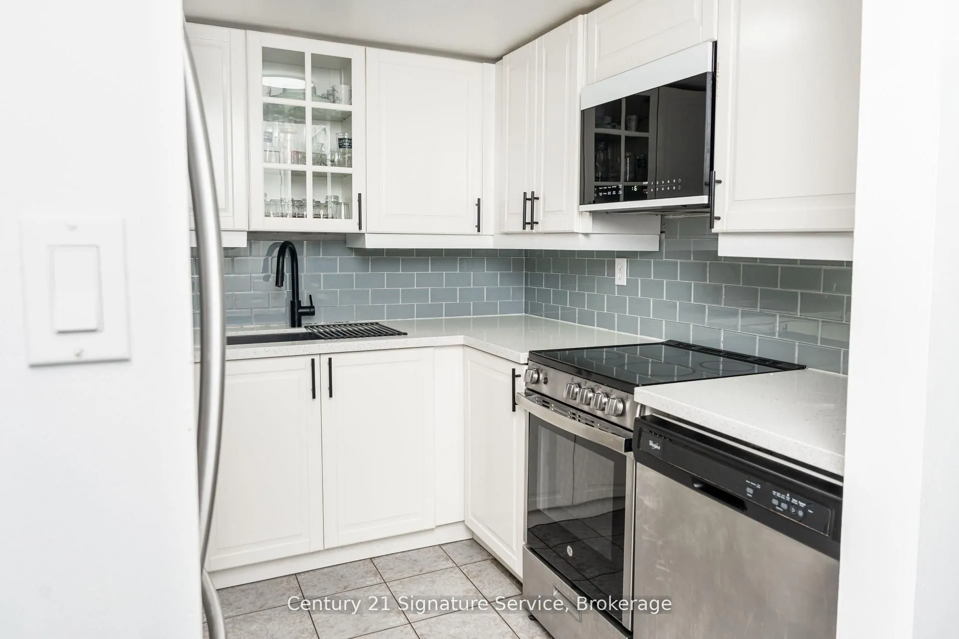 25 Agnes Street, #504