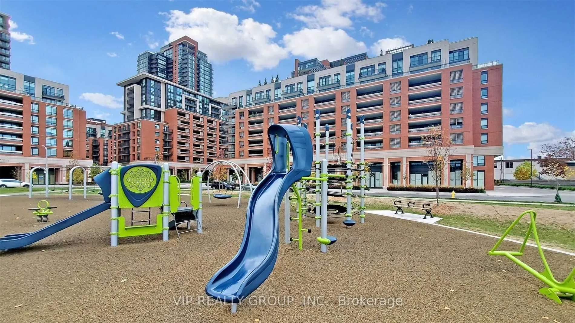 3091 Dufferin Street, #805