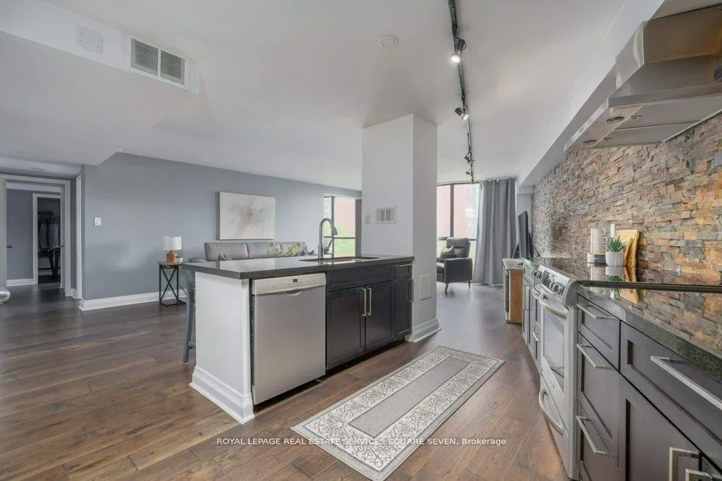 4235 Sherwoodtowne Boulevard, #705