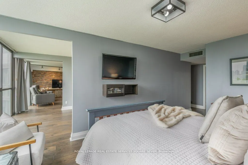 4235 Sherwoodtowne Boulevard, #705