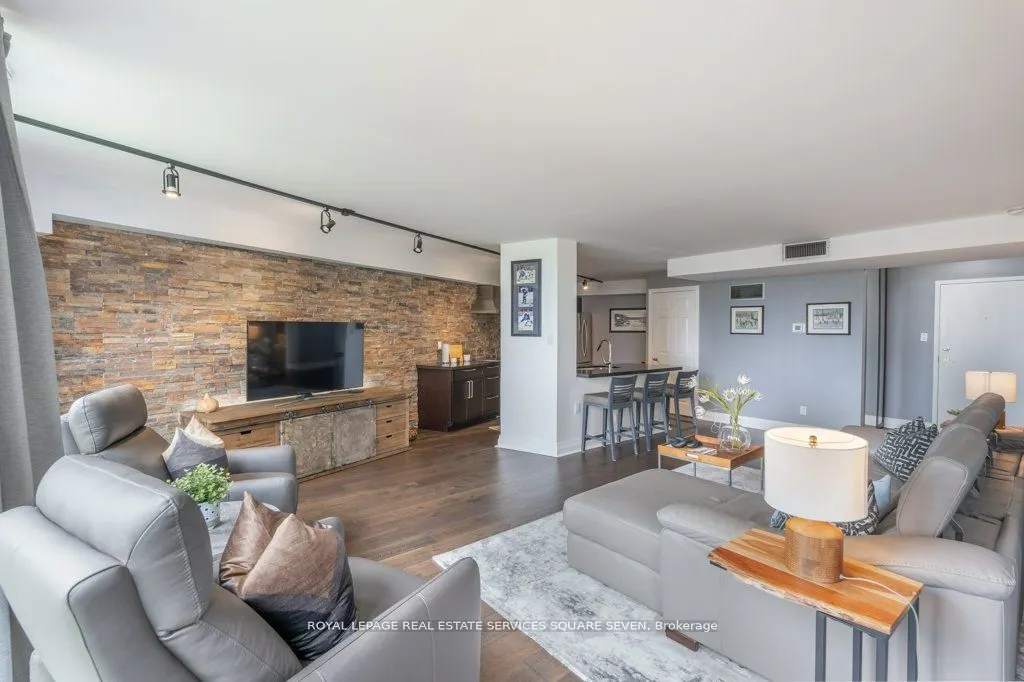 4235 Sherwoodtowne Boulevard, #705