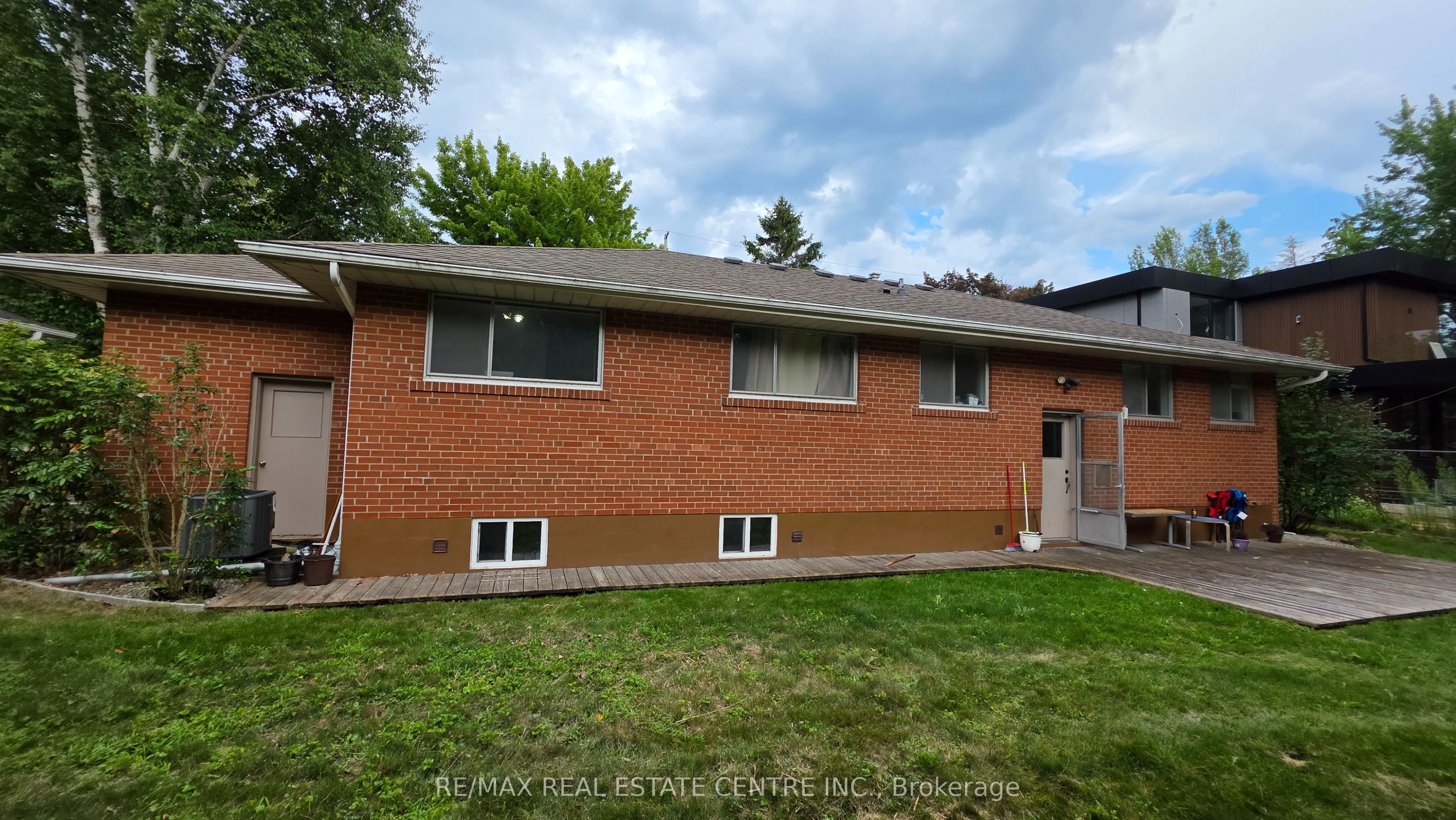 593 Indian Road