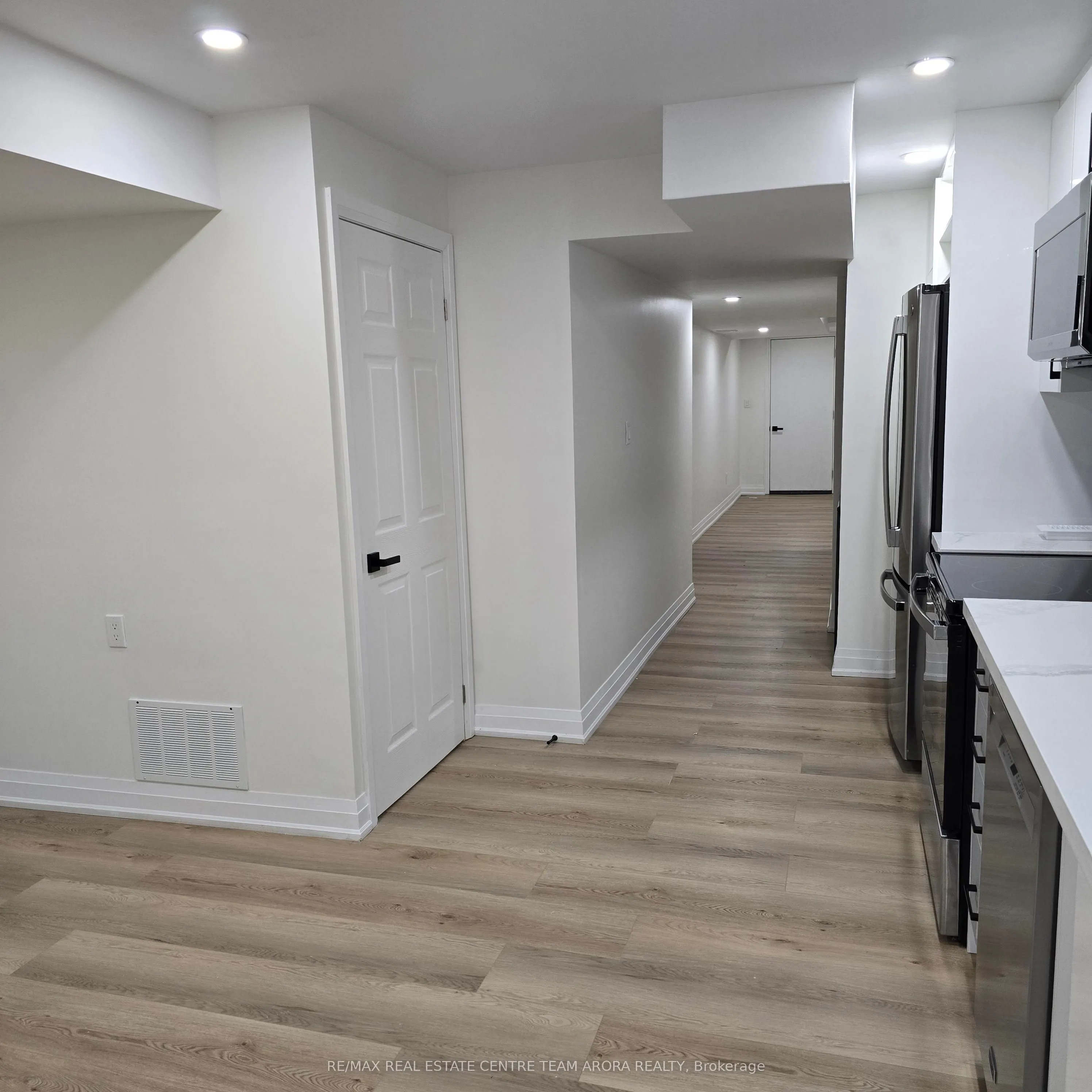 18 Donald Ficht Crescent, #Bsmt