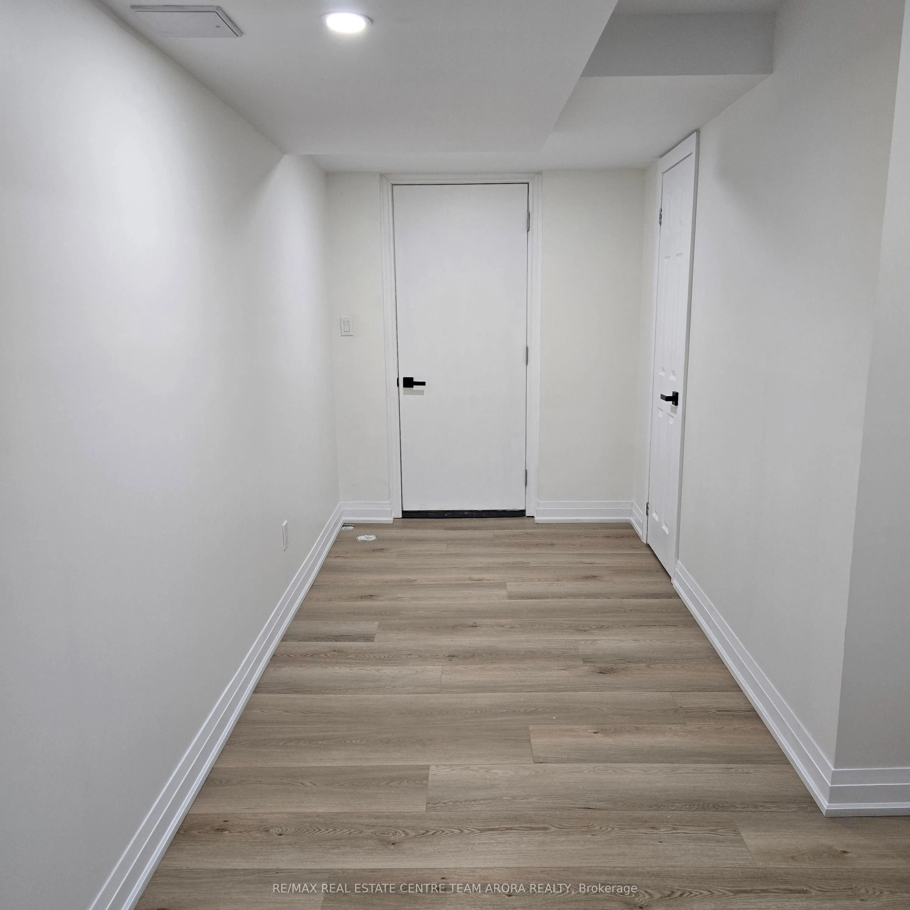 18 Donald Ficht Crescent, #Bsmt