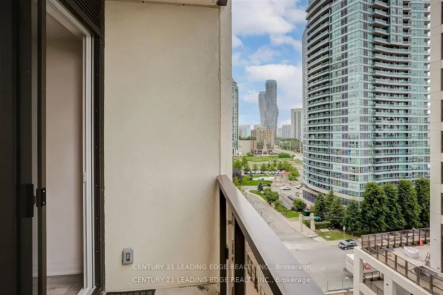 36 Elm Drive, #803