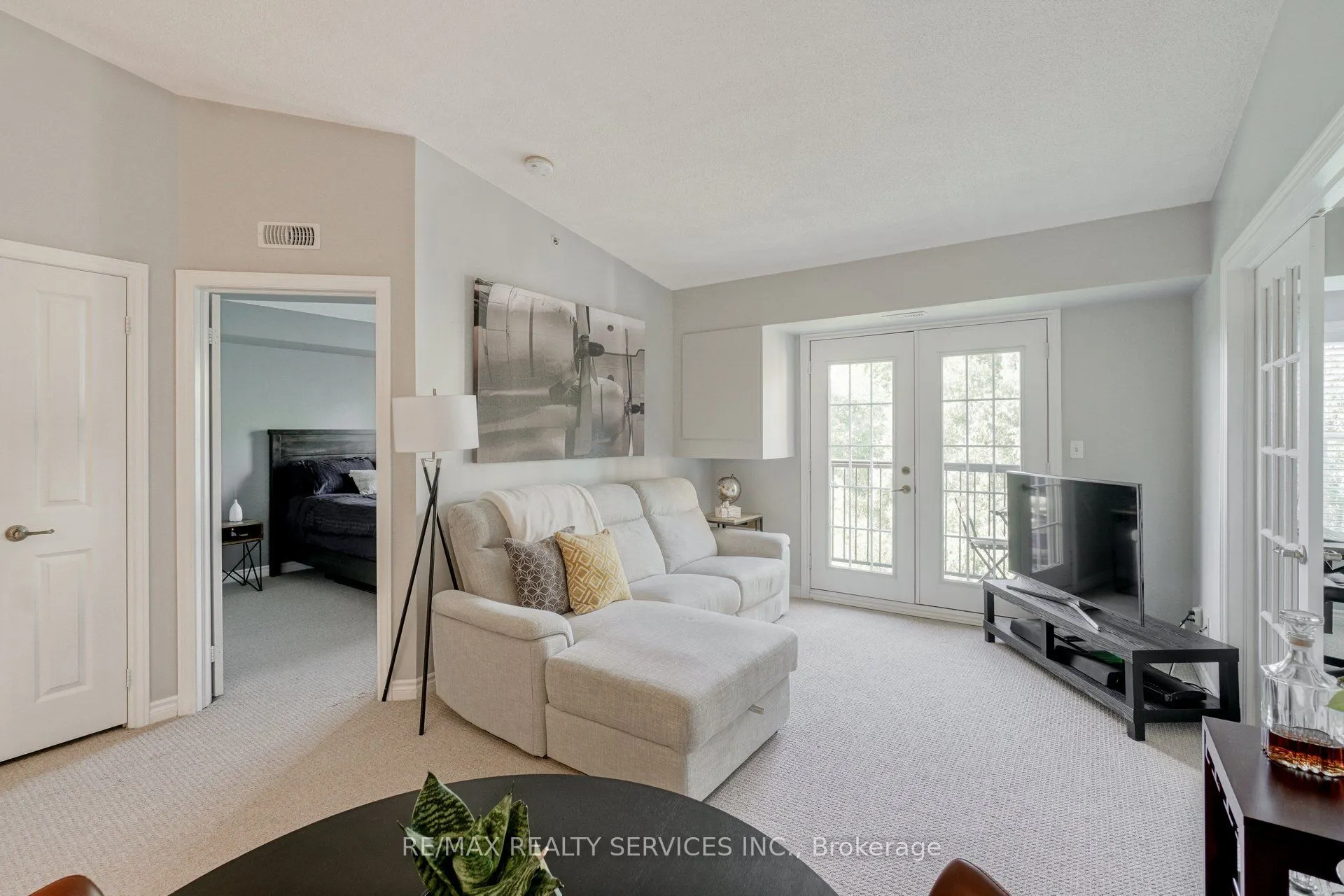 2085 Appleby Line, #409