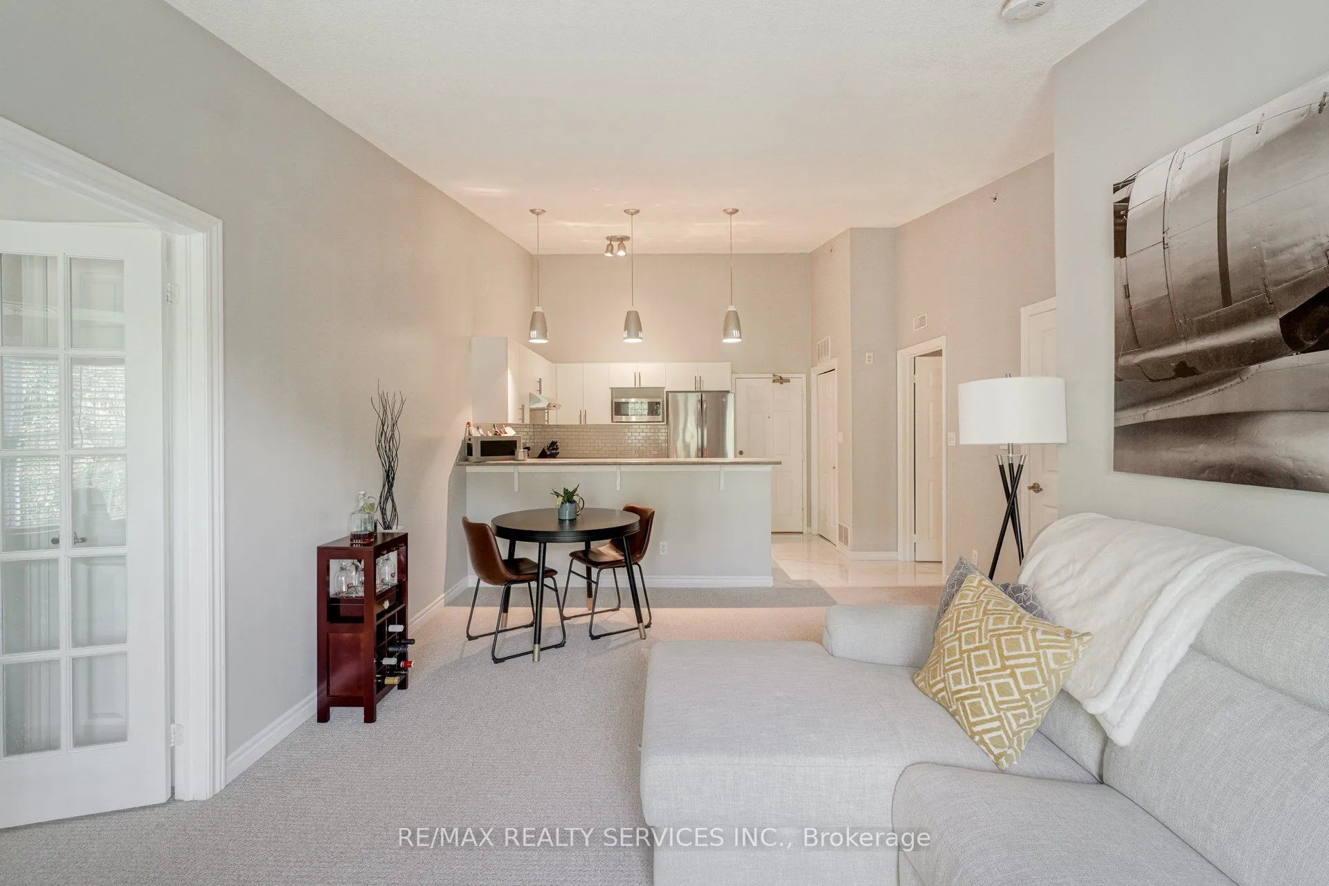 2085 Appleby Line, #409