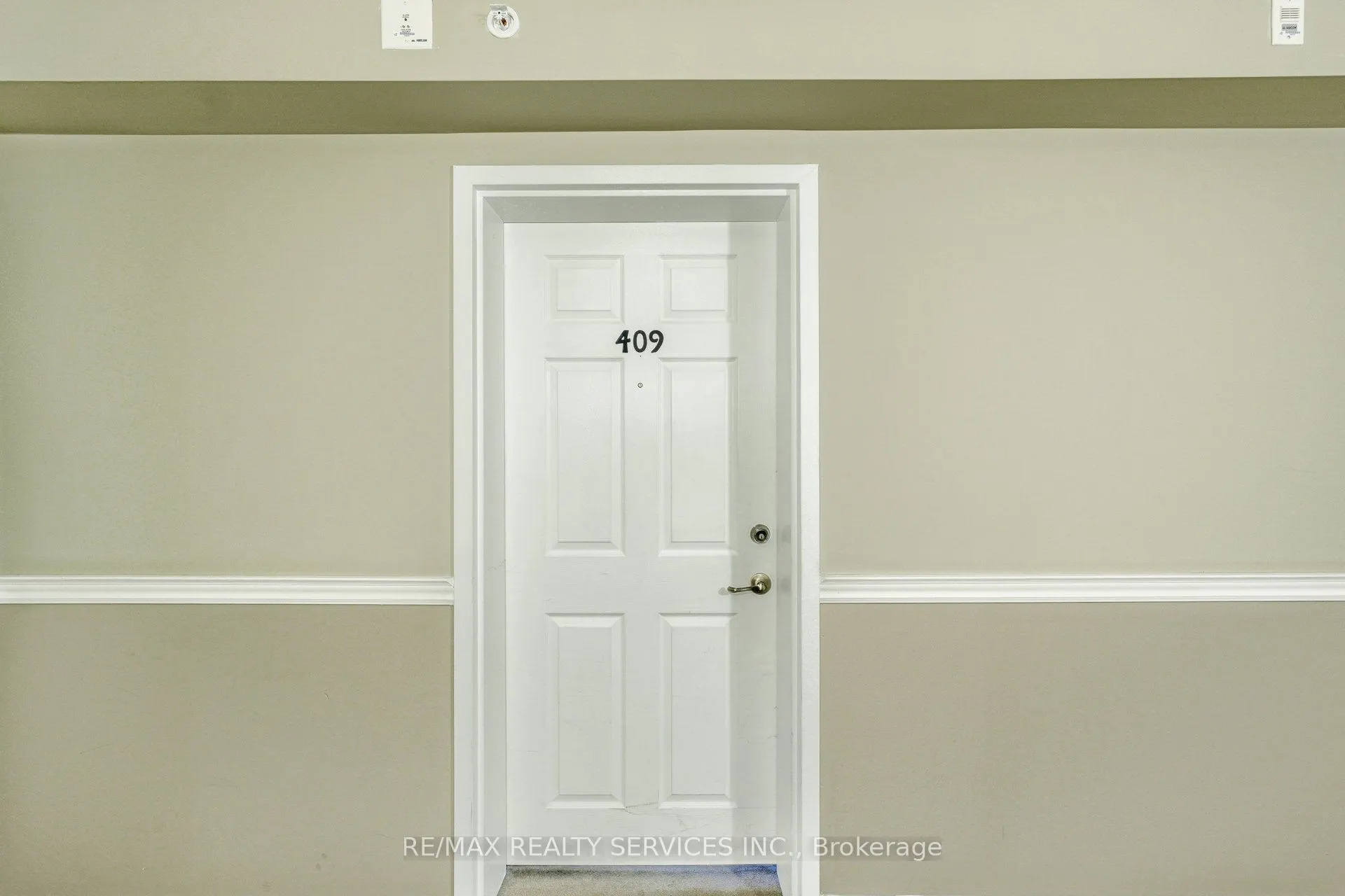 2085 Appleby Line, #409