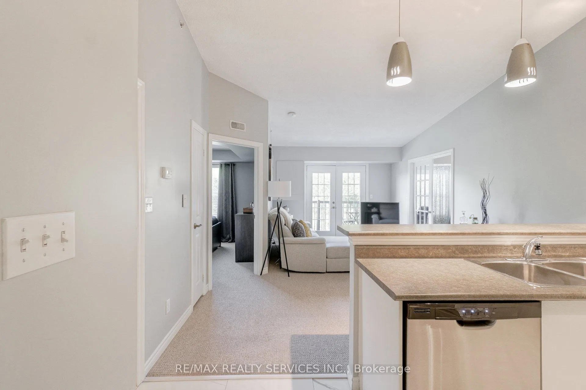 2085 Appleby Line, #409