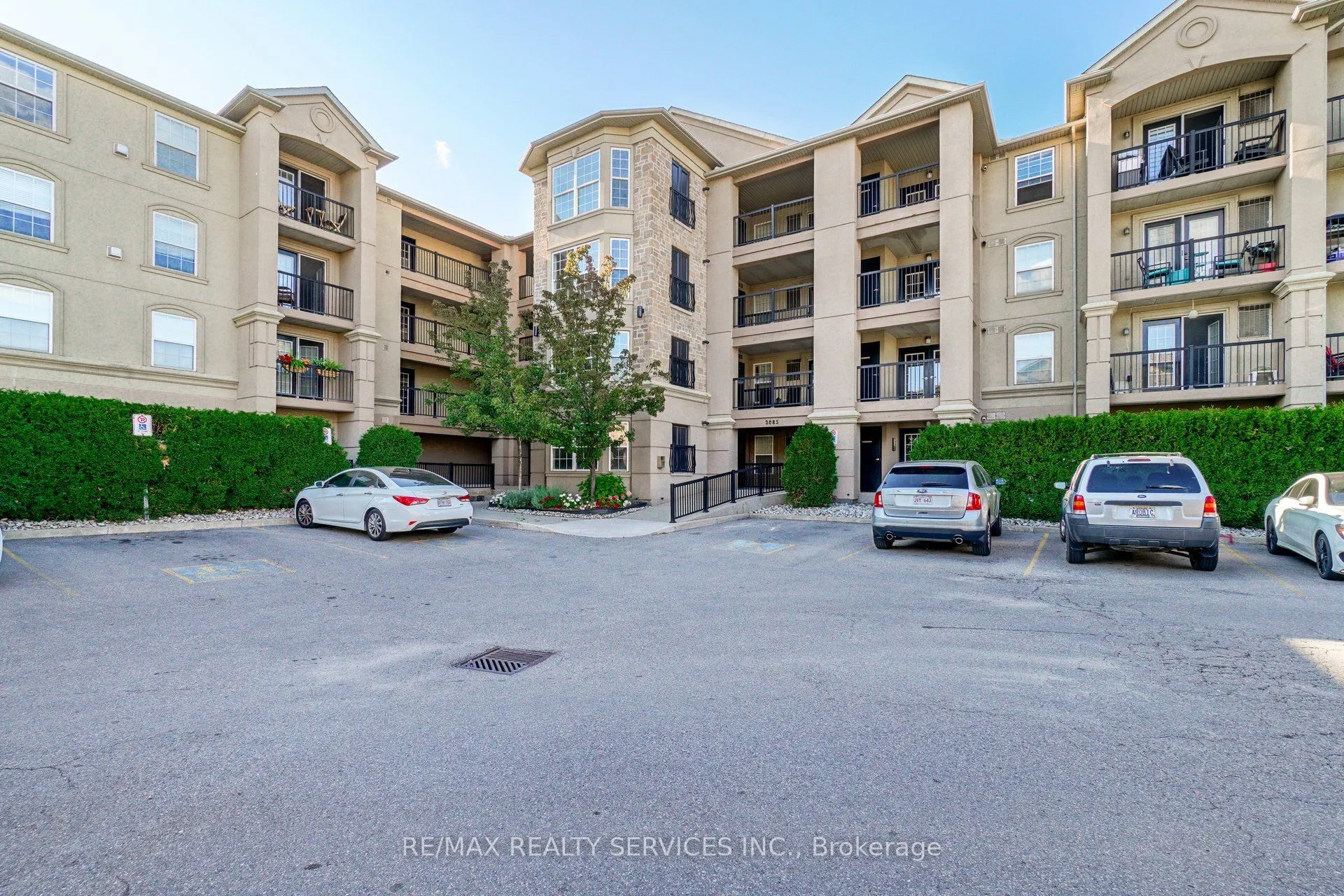 2085 Appleby Line, #409