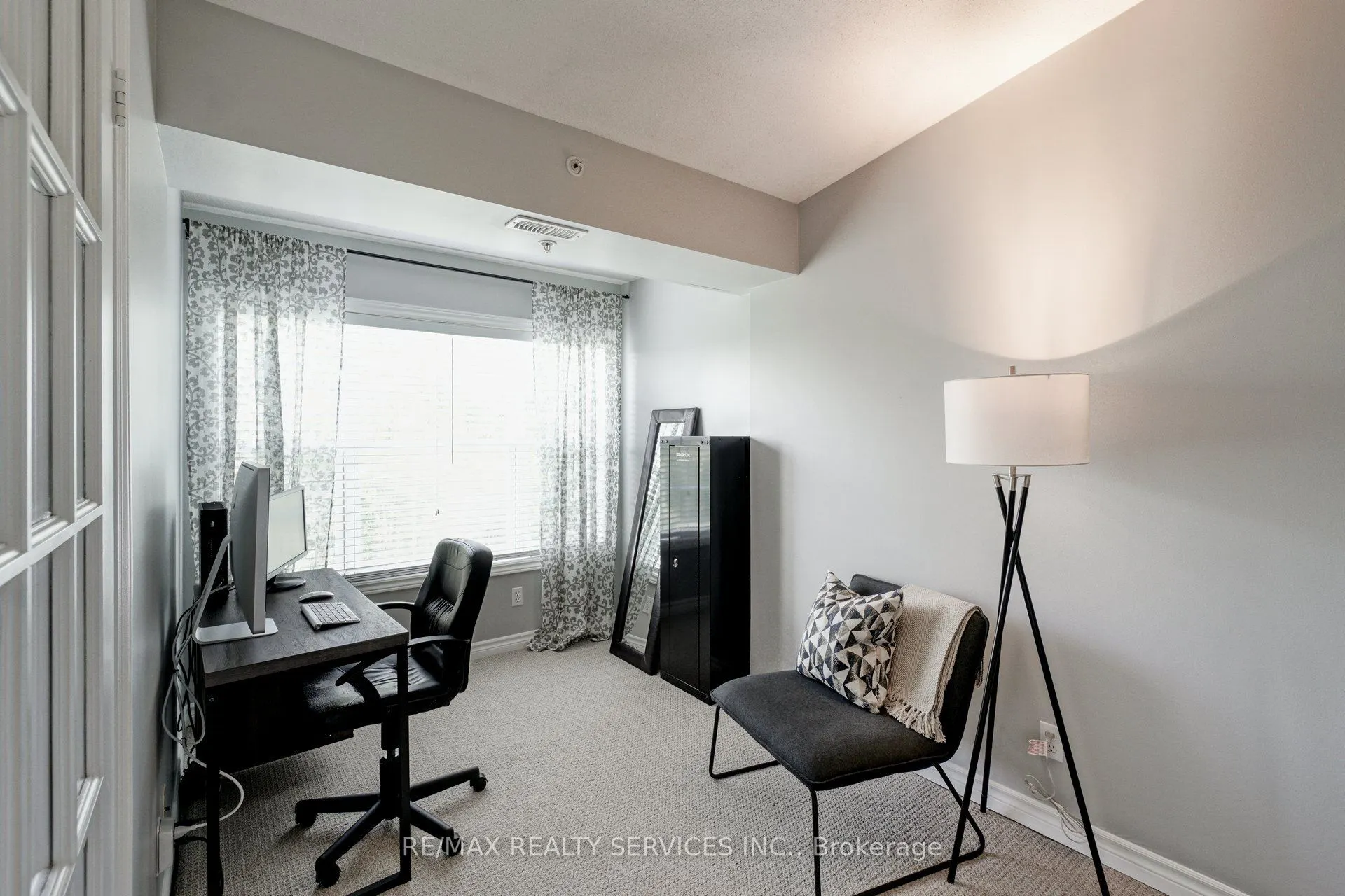 2085 Appleby Line, #409