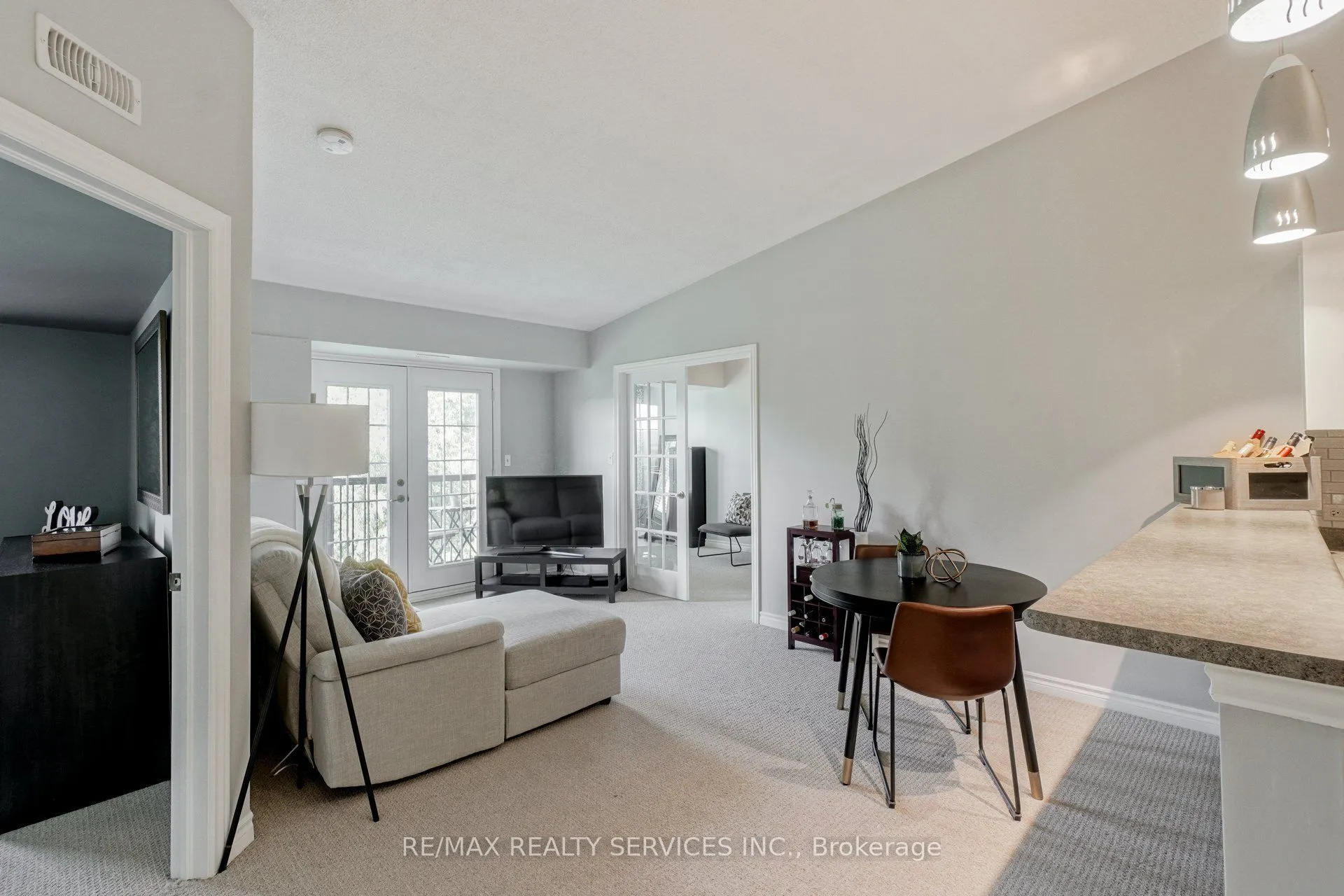 2085 Appleby Line, #409