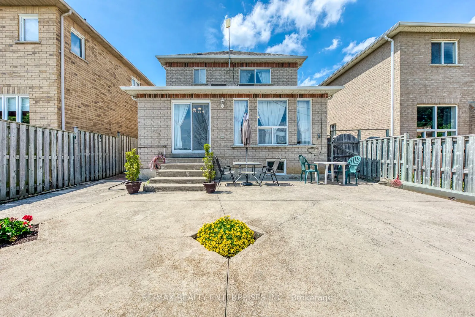 22 Sweet Briar Lane