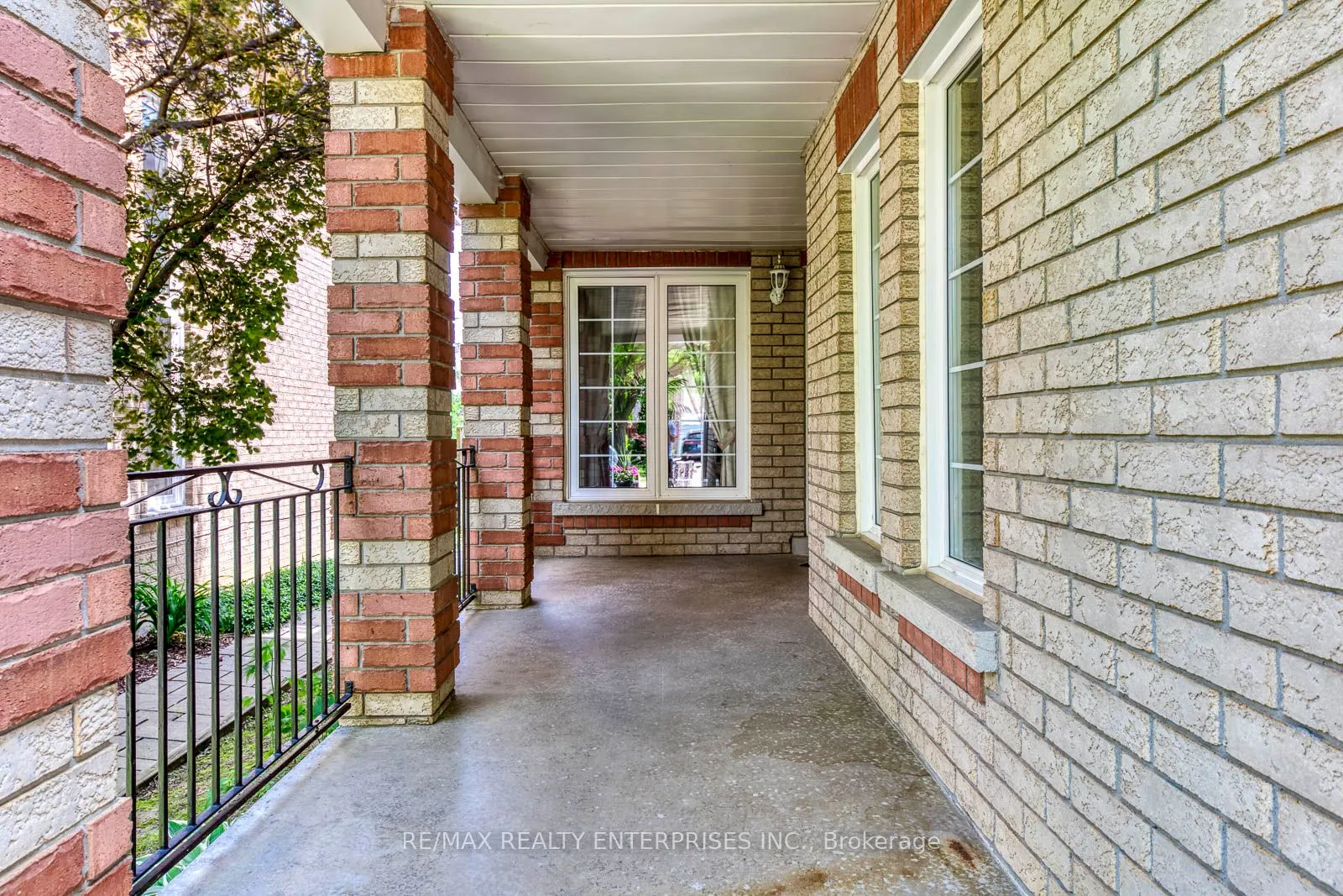 22 Sweet Briar Lane