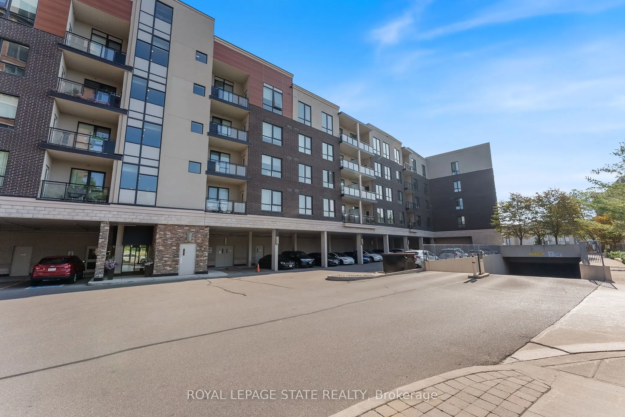 150 Oak Park Boulevard, #315