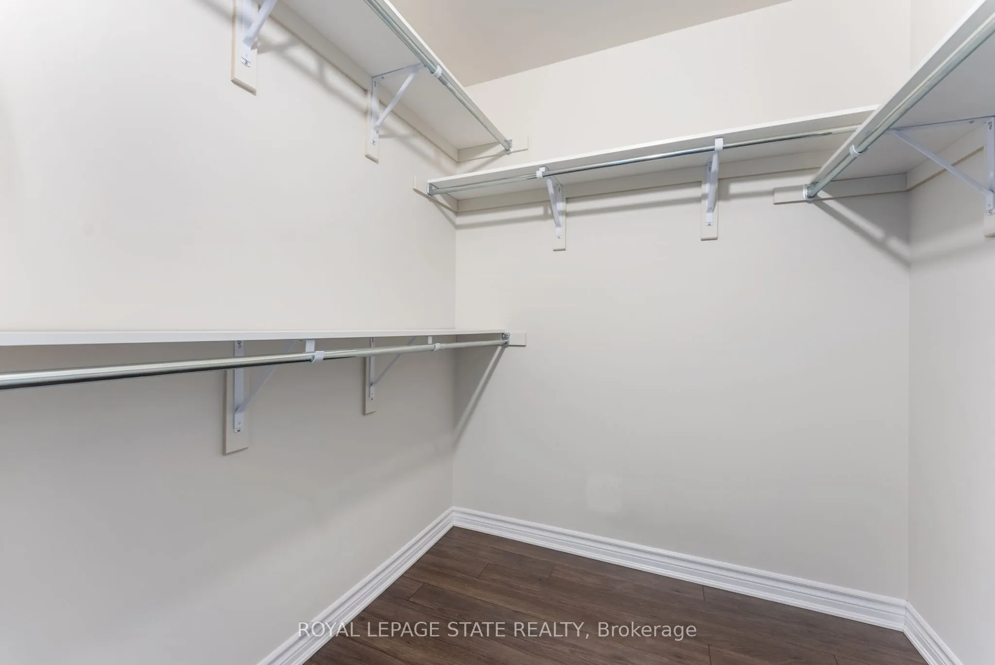 150 Oak Park Boulevard, #315