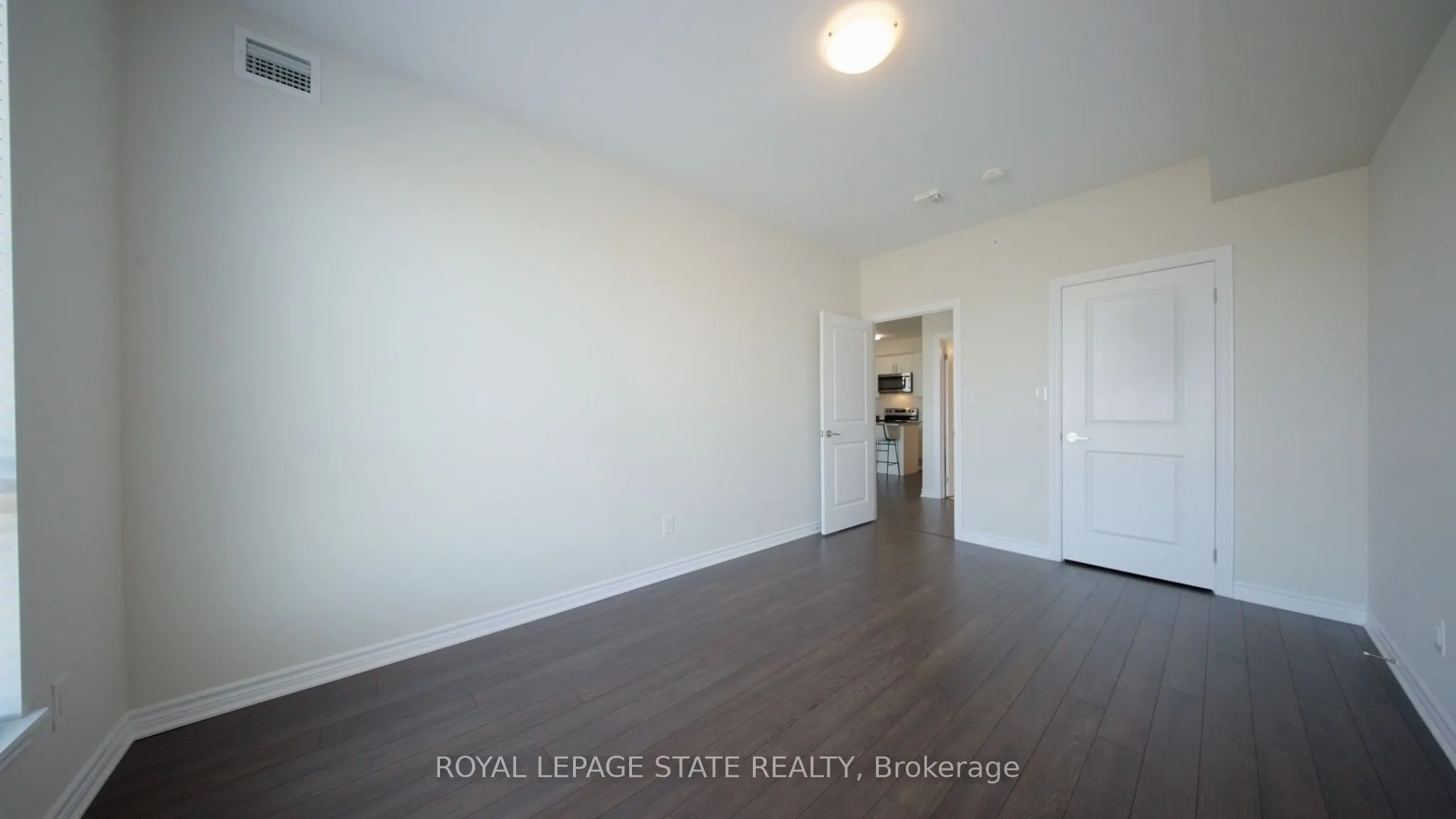 150 Oak Park Boulevard, #315