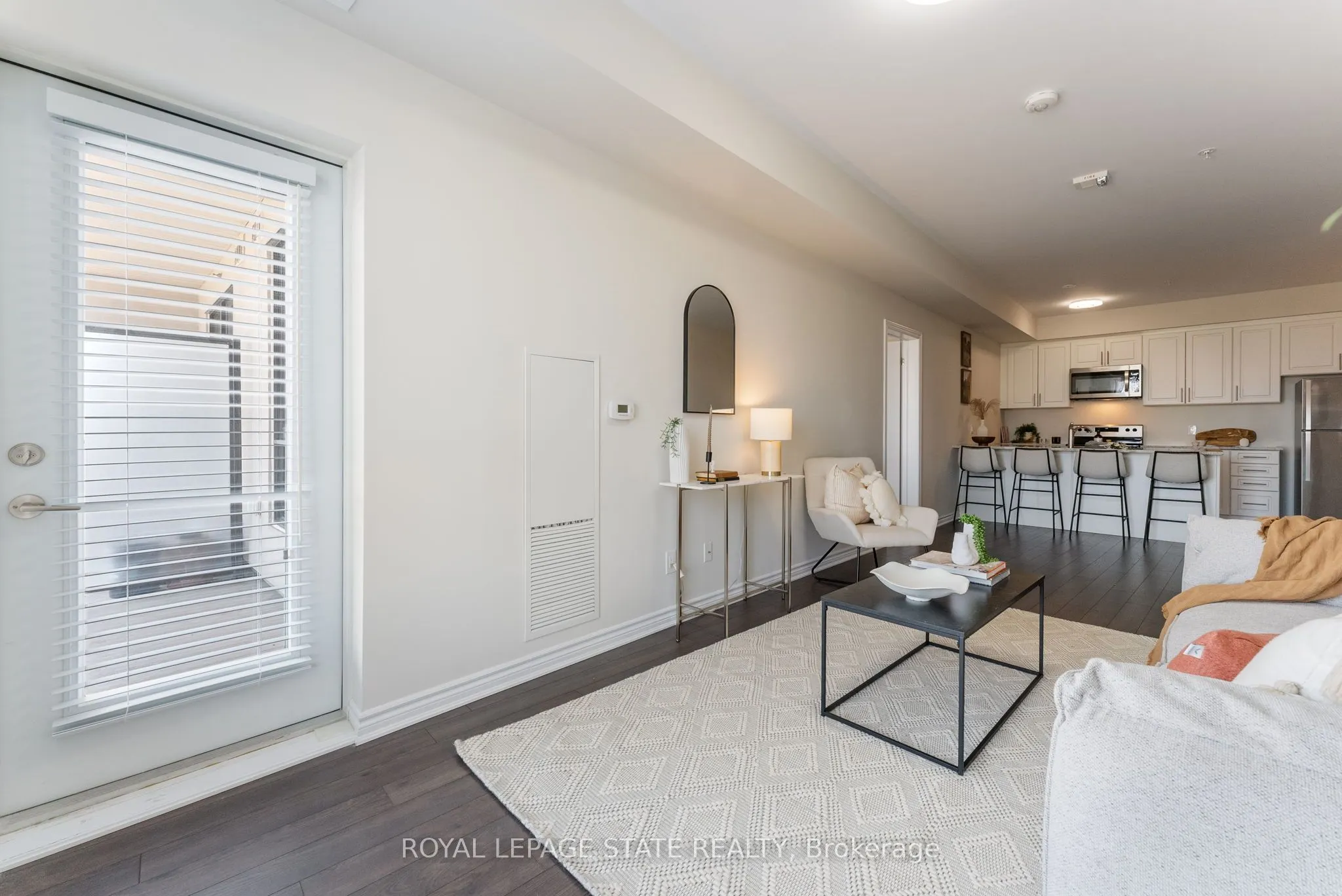 150 Oak Park Boulevard, #315