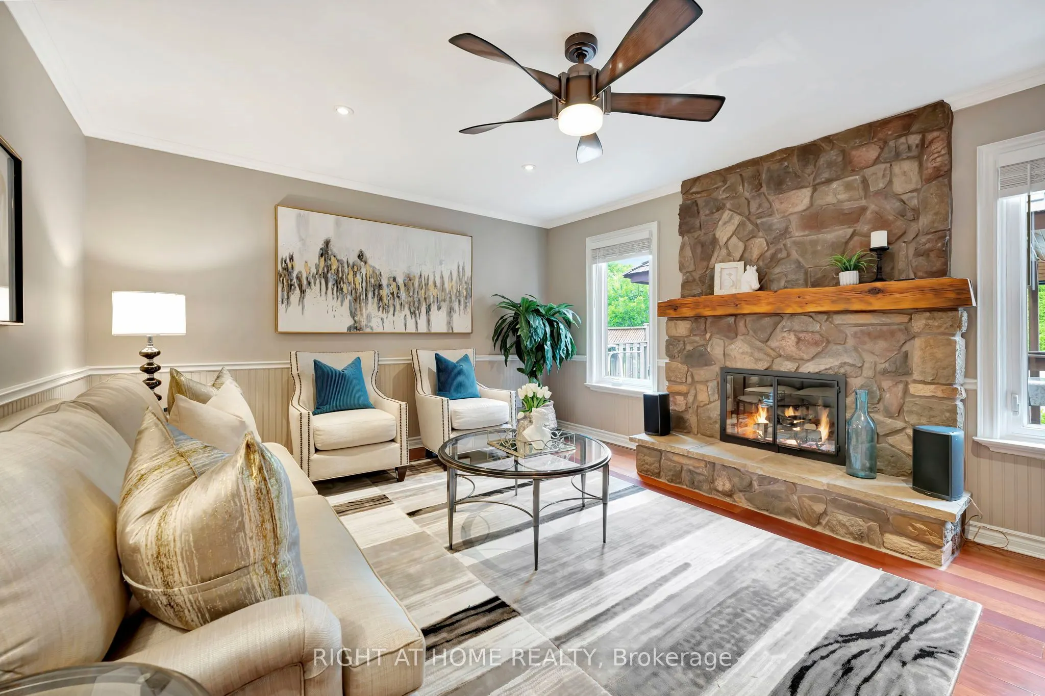 1511 Ravensmoor Crescent