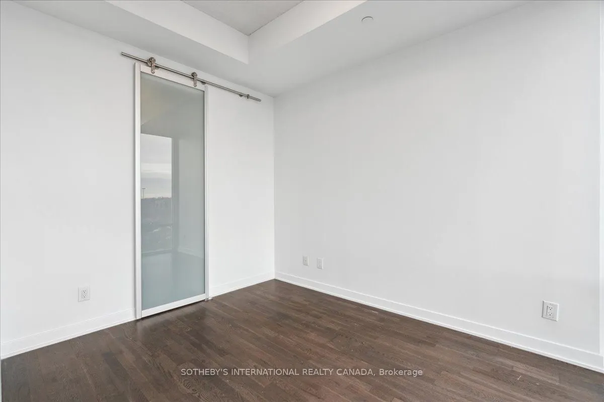 90 Park Lawn Road, #915