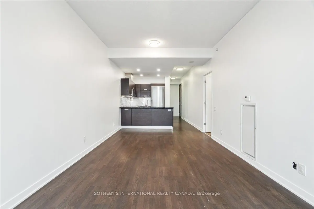 90 Park Lawn Road, #915