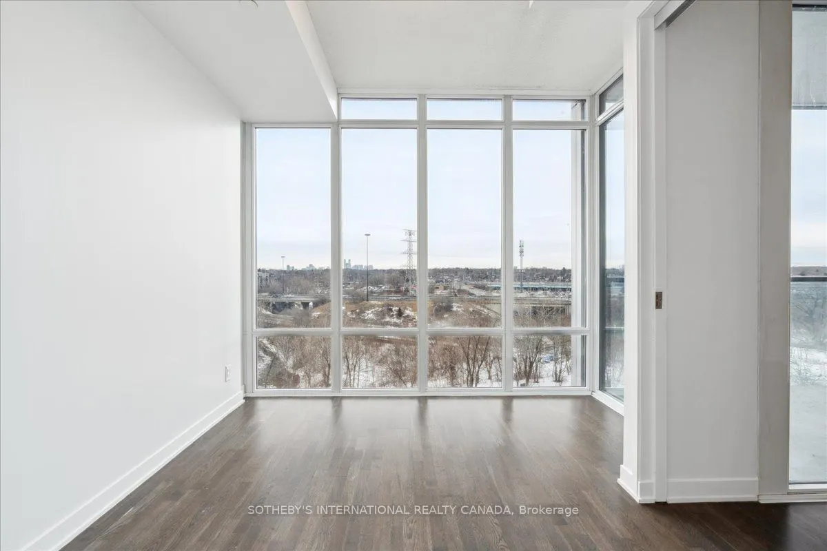 90 Park Lawn Road, #915