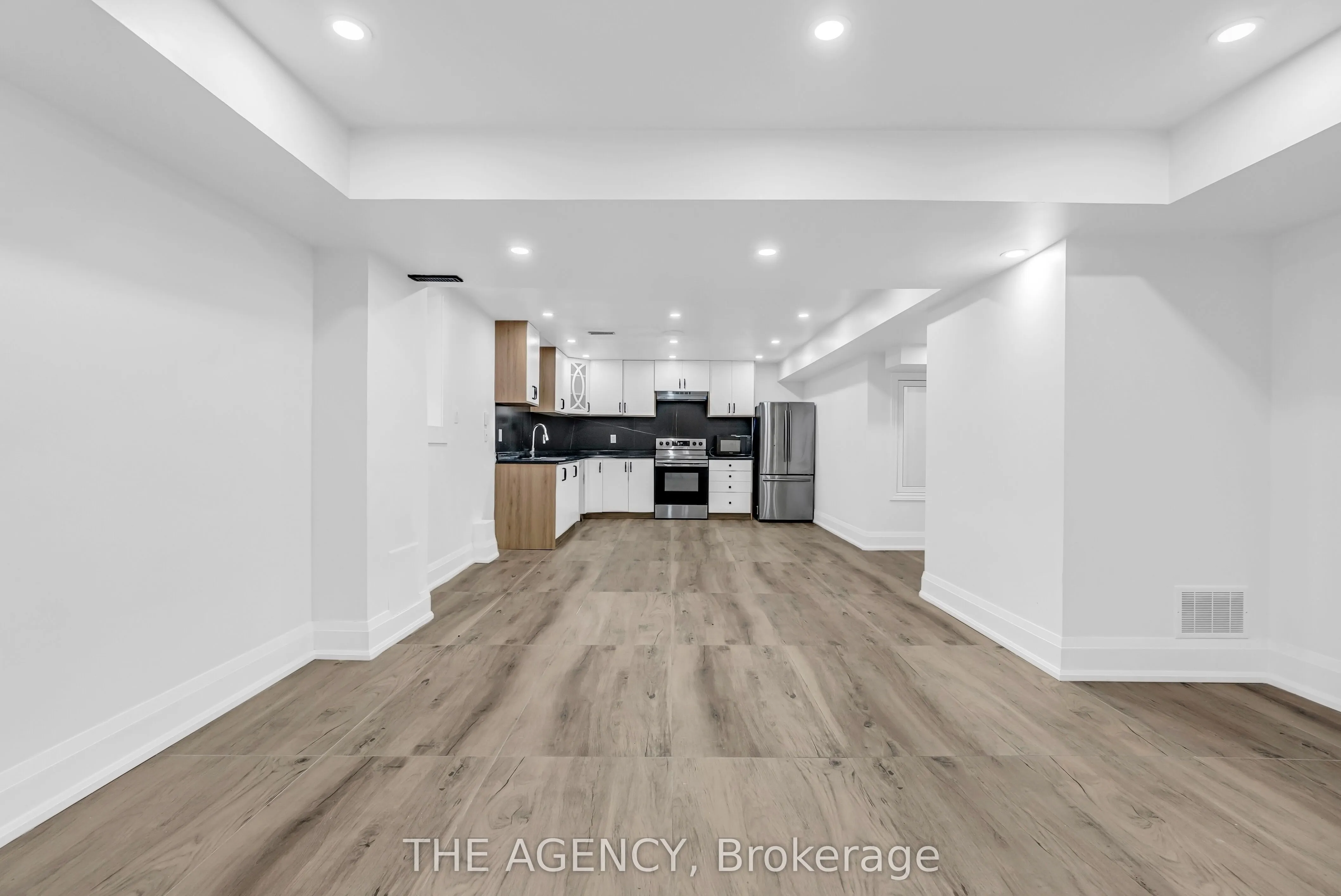 13 Waterwide Crescent