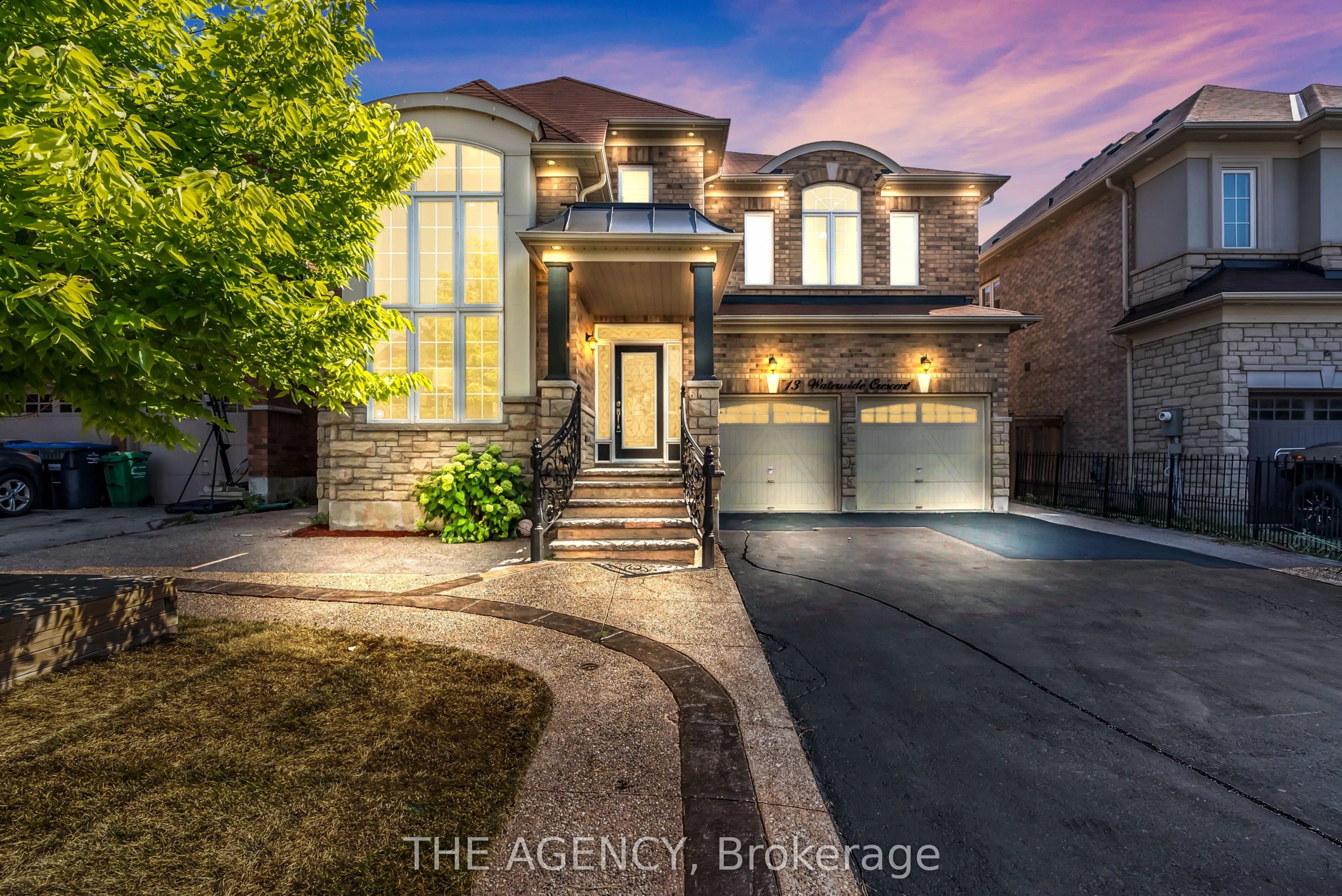 13 Waterwide Crescent